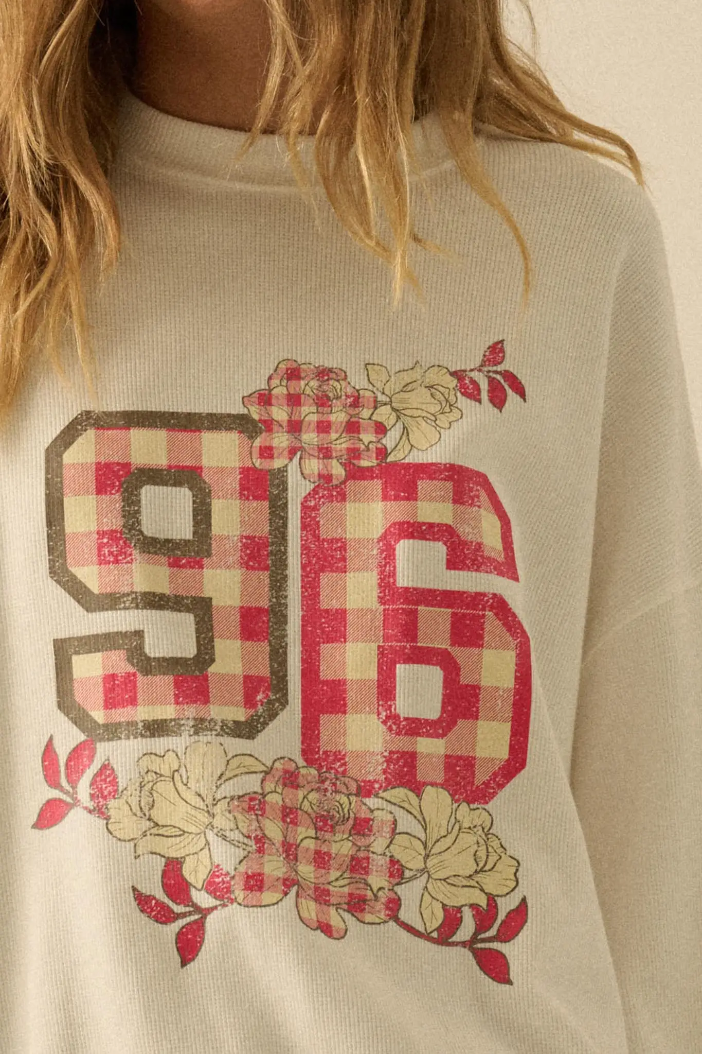 96 Vintage-Print Oversize Thermal Graphic Top - Image 5