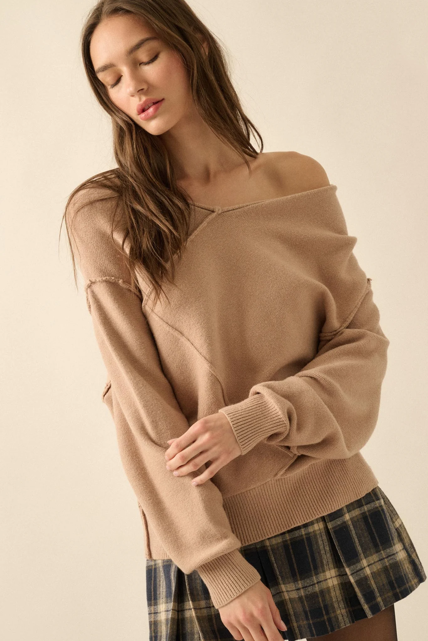 A Cute Angle Asymmetrical Exposed-Seam Sweater - Image 10