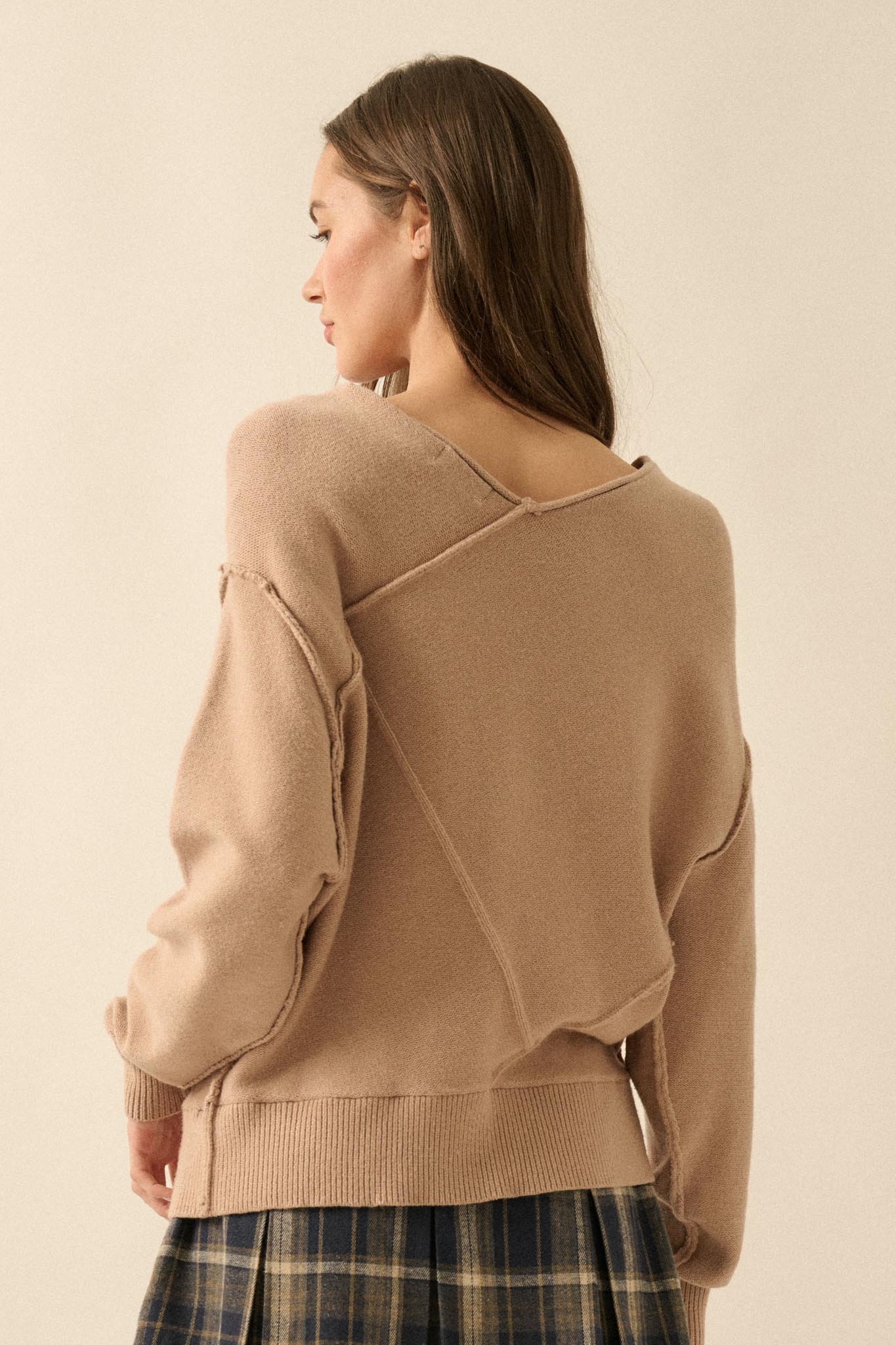 A Cute Angle Asymmetrical Exposed-Seam Sweater - Image 15