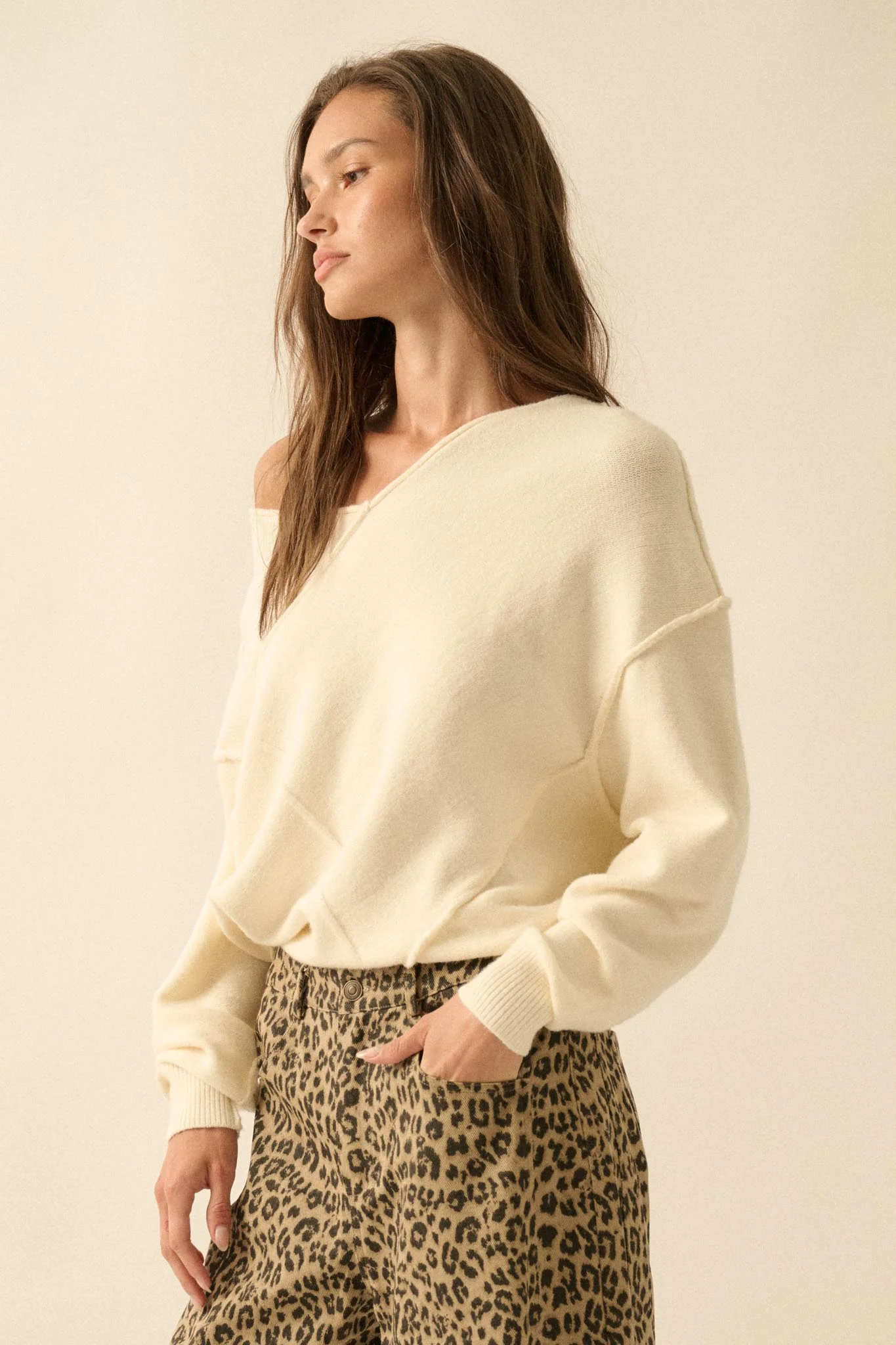 A Cute Angle Asymmetrical Exposed-Seam Sweater - Image 8
