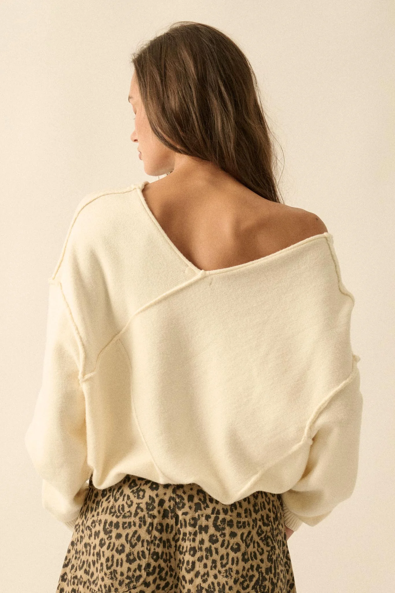 A Cute Angle Asymmetrical Exposed-Seam Sweater - Image 9