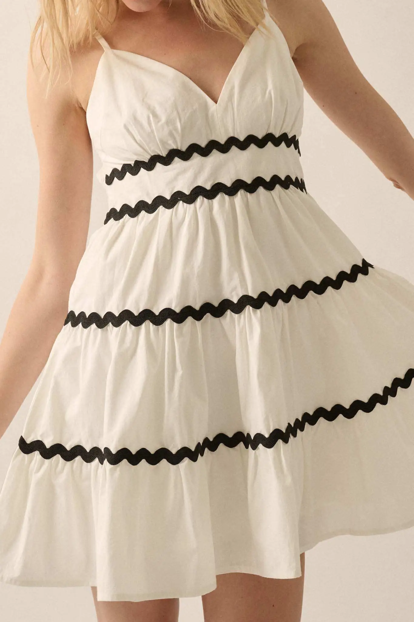 Absolute Bliss Rickrack-Trim Tiered Mini Sundress - Image 4