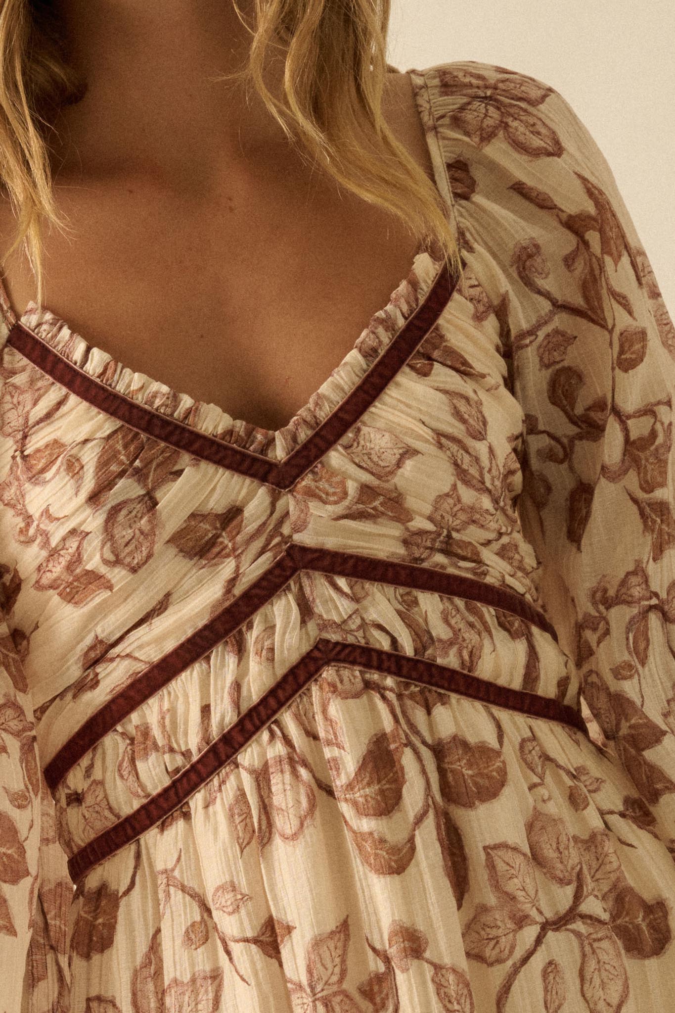 Beautiful Roots Floral Velvet-Trim Maxi Dress - Image 4