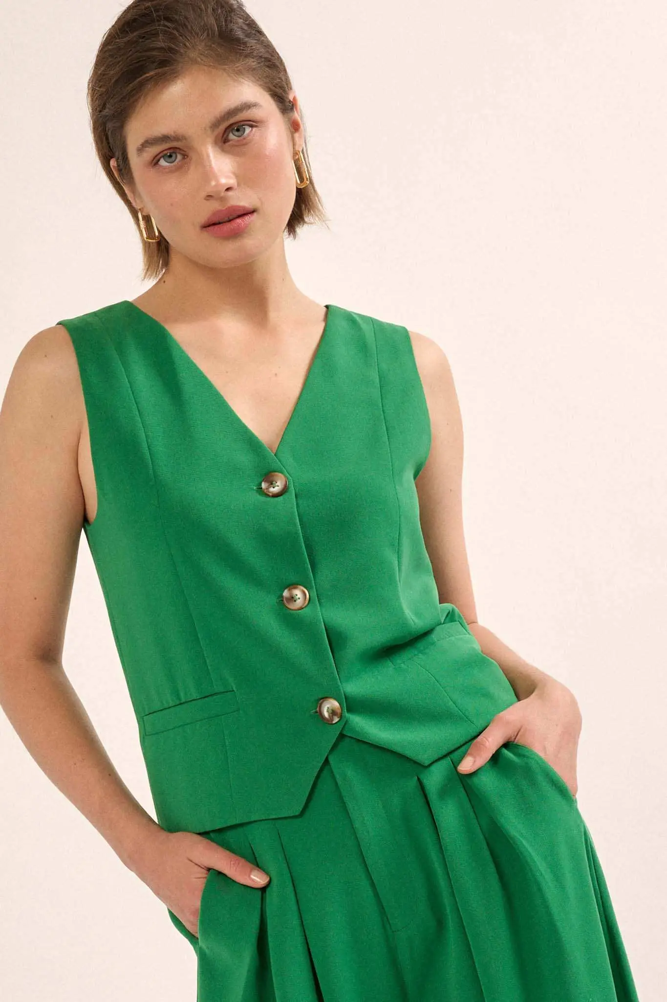 Beautifully Bespoke Three-Button Suit Vest - Image 3