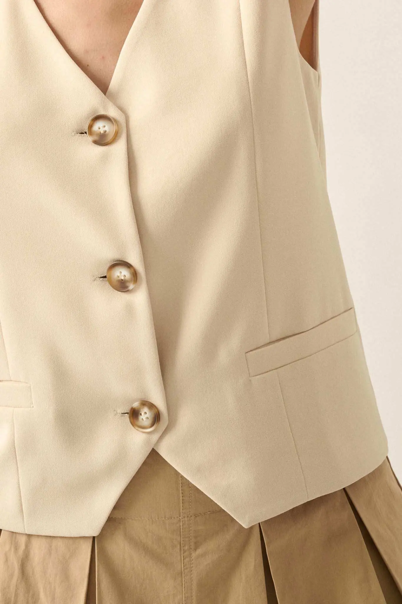 Beautifully Bespoke Three-Button Suit Vest - Image 7