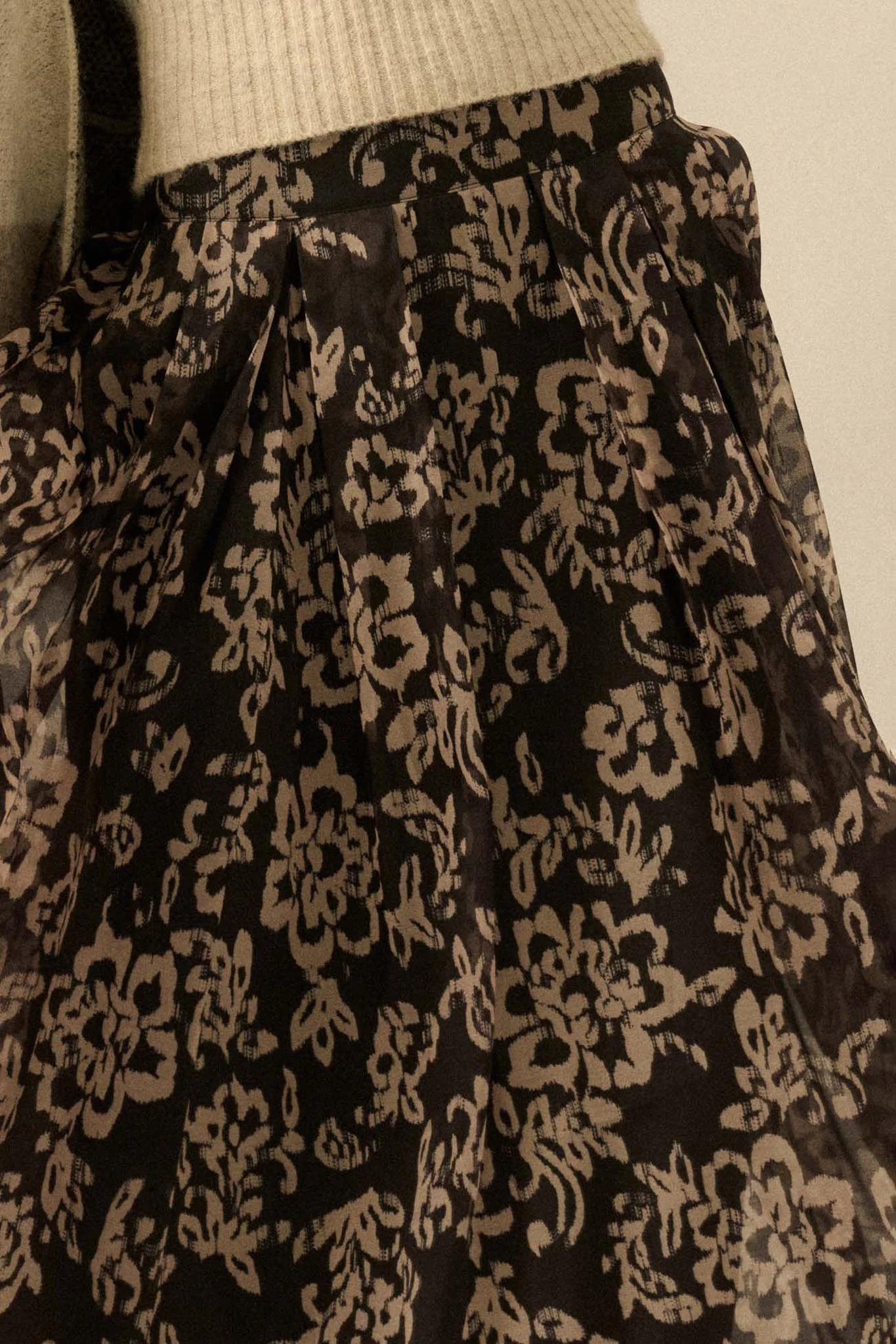 Blooming Grace Floral Organza Circle Midi Skirt - Image 11