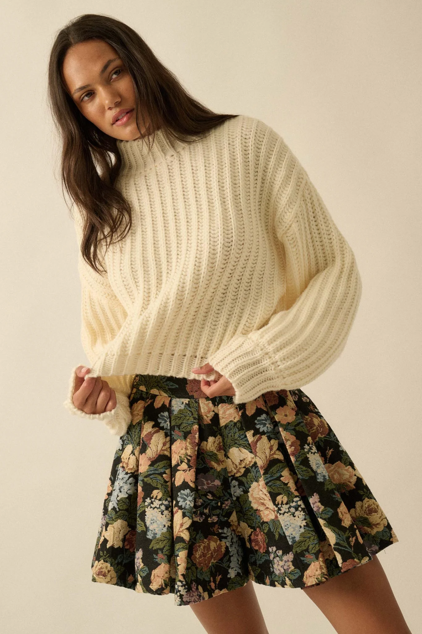 Blooming Threads Floral Tapestry Pleated Mini Skort - Image 4