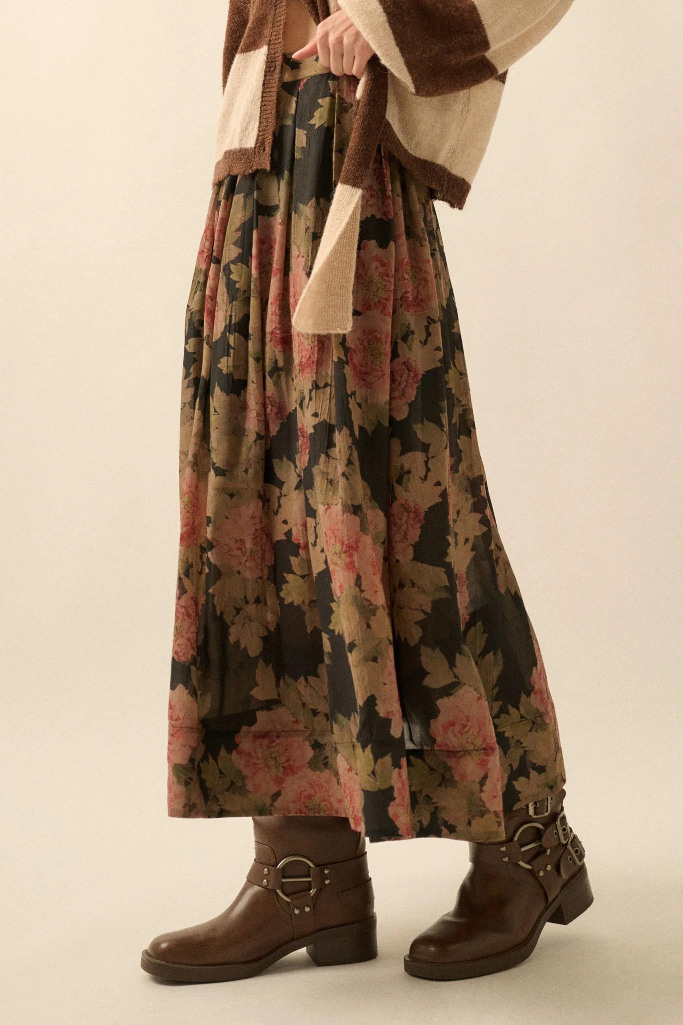 Blooming Tranquility Pleated Floral Midi Skirt - Image 11