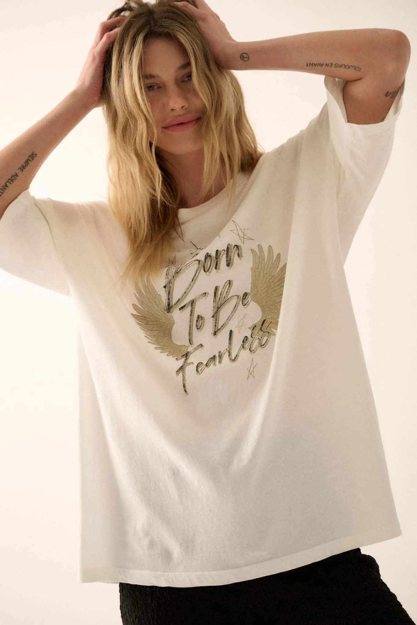 Born to be Fearless Oversize Graphic Tee - Image 7