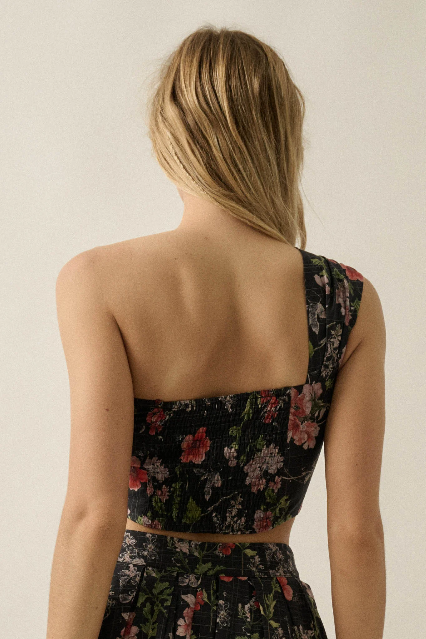 Budding Bouquet Floral One-Shoulder Bandeau Top - Image 2