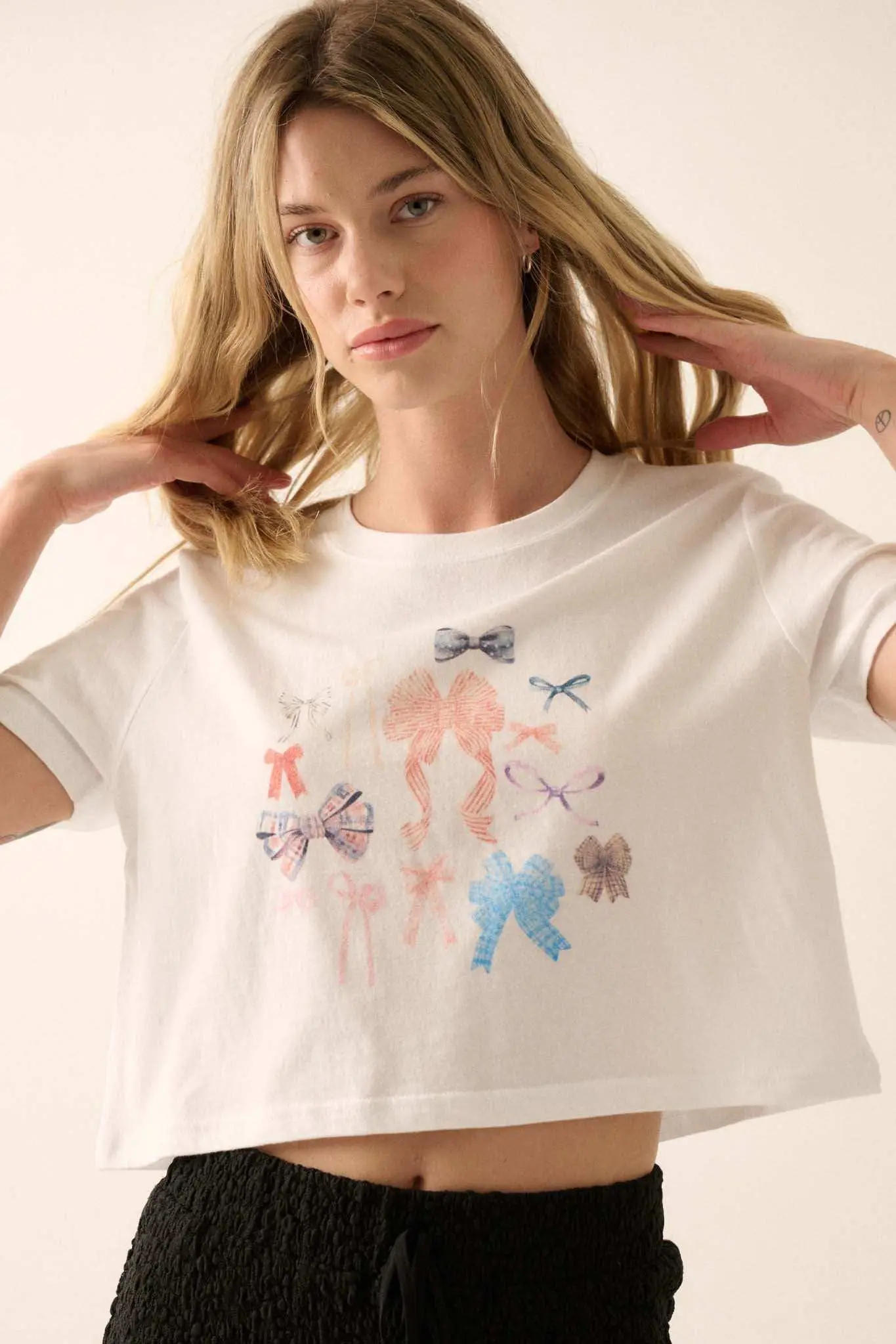 Bunches of Bows Garment-Wash Cropped Graphic Tee - Image 4