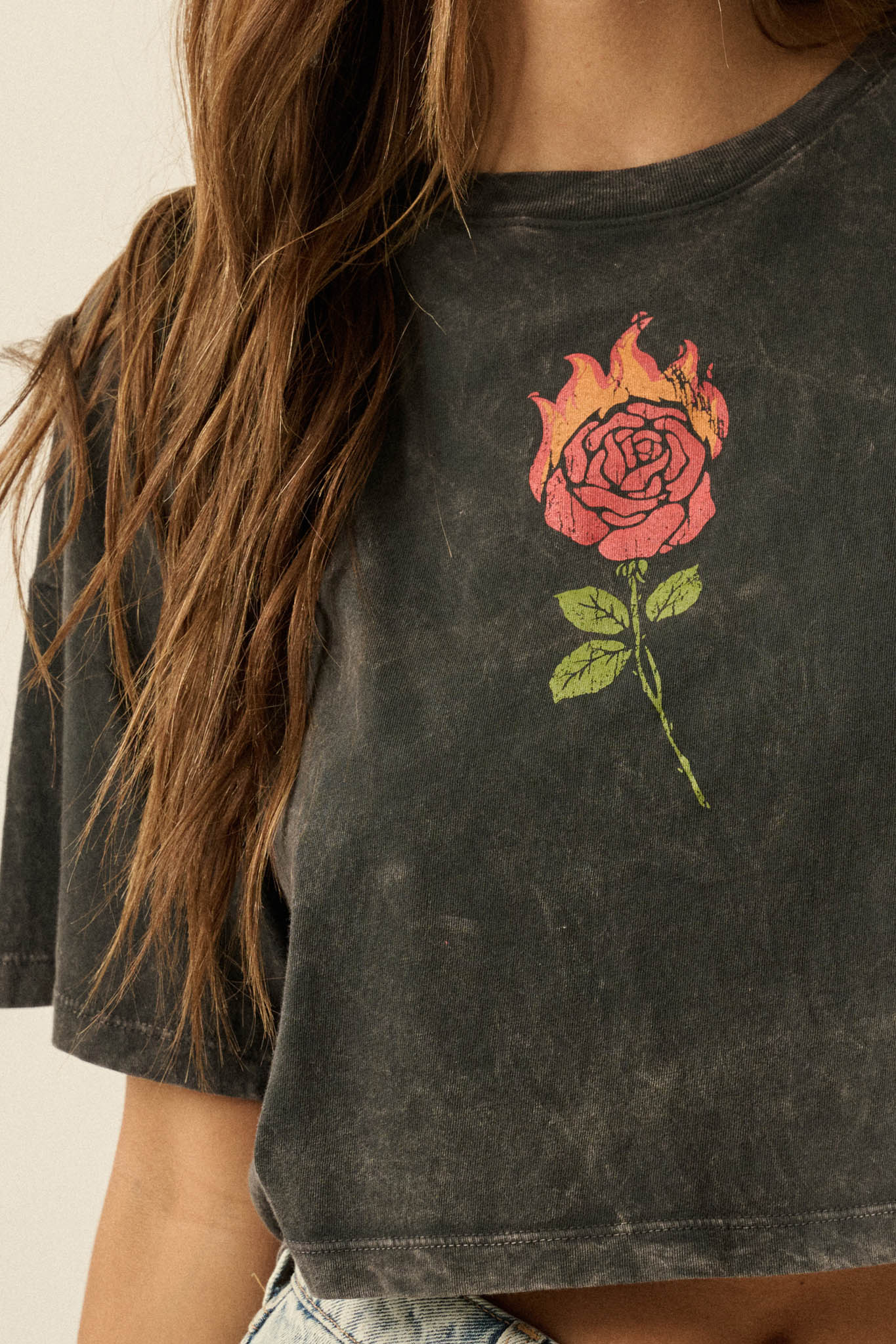 Burning Rose Vintage-Wash Cropped Graphic Tee - Image 5