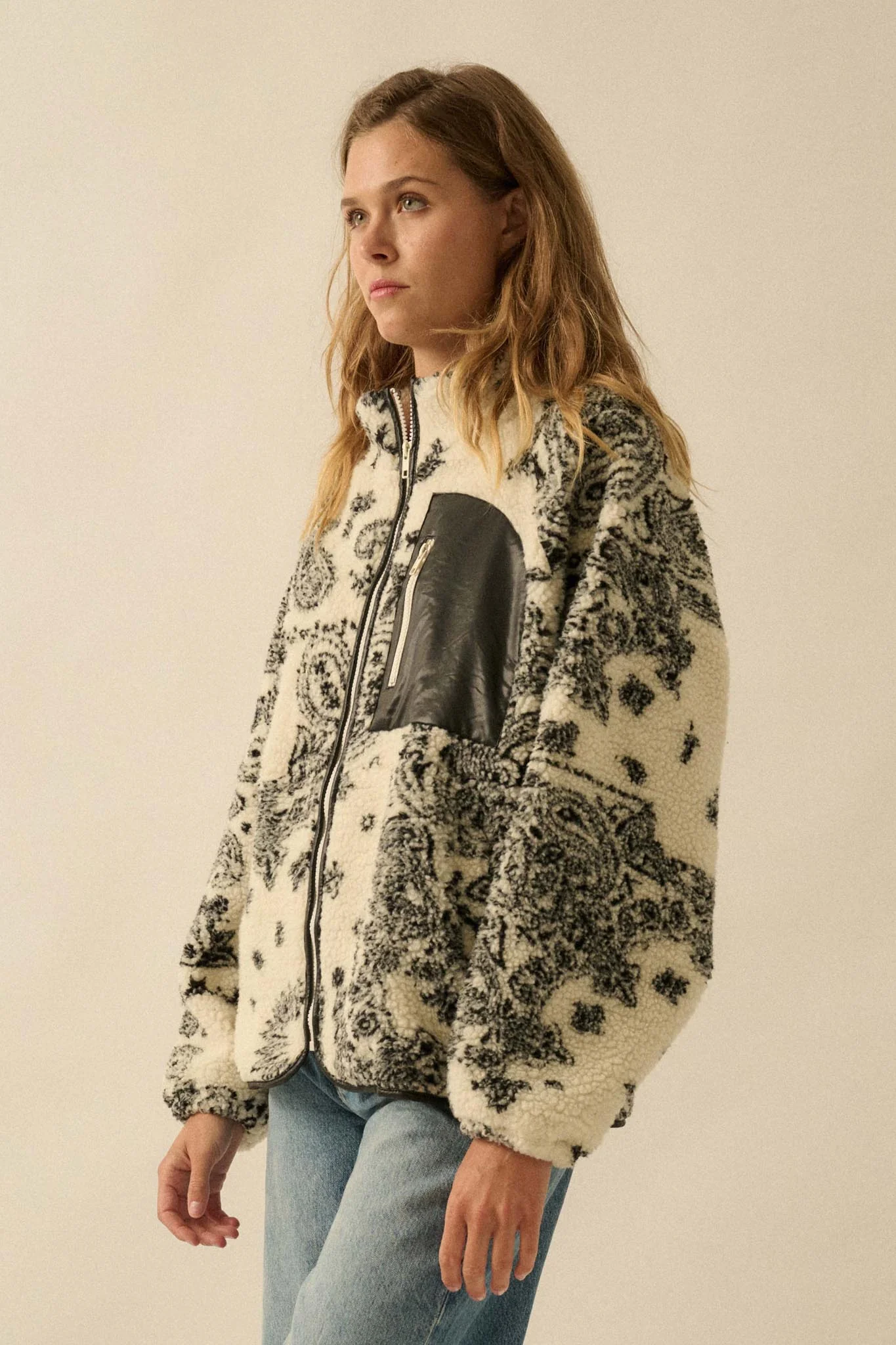 Chasing Dreams Paisley-Print Fleece Zip-Up Jacket - Image 11