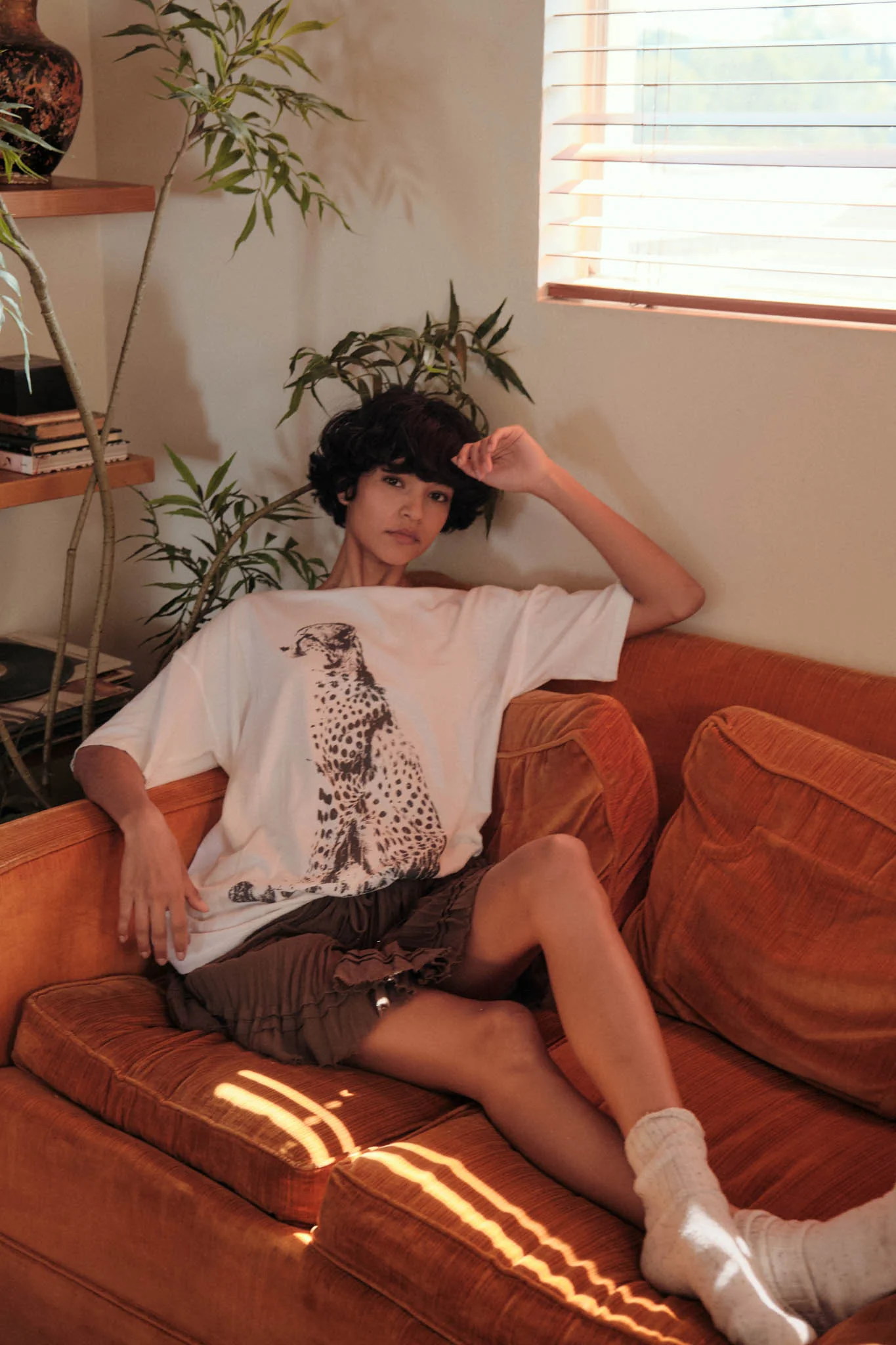 Chill Cheetah Oversize Vintage Graphic Tee - Image 2