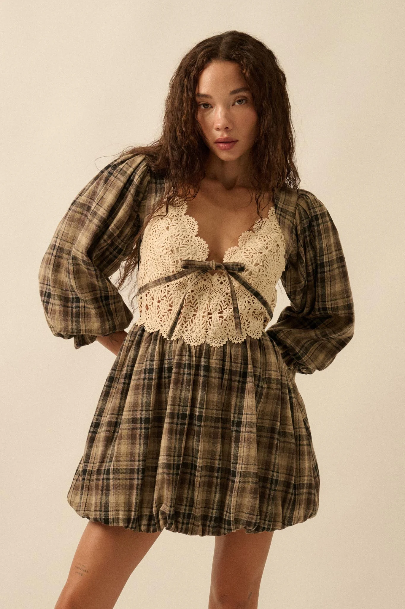 Country Cottage Plaid and Lace Bubble Mini Dress - Image 13