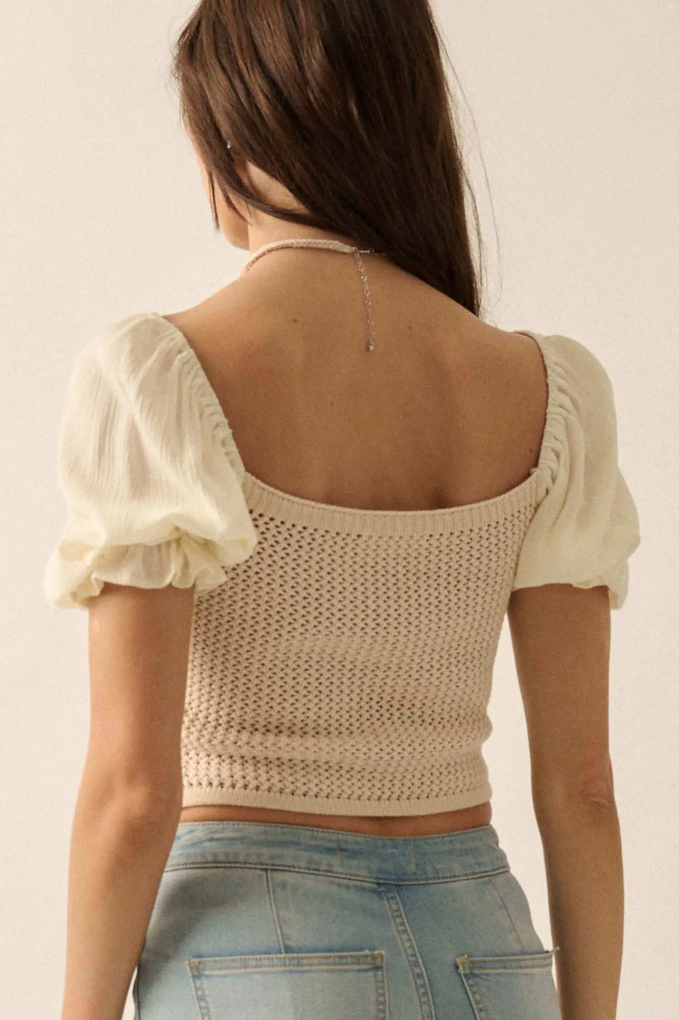 Daisy Daze Floral Crochet Cropped Puff-Sleeve Top - Image 2