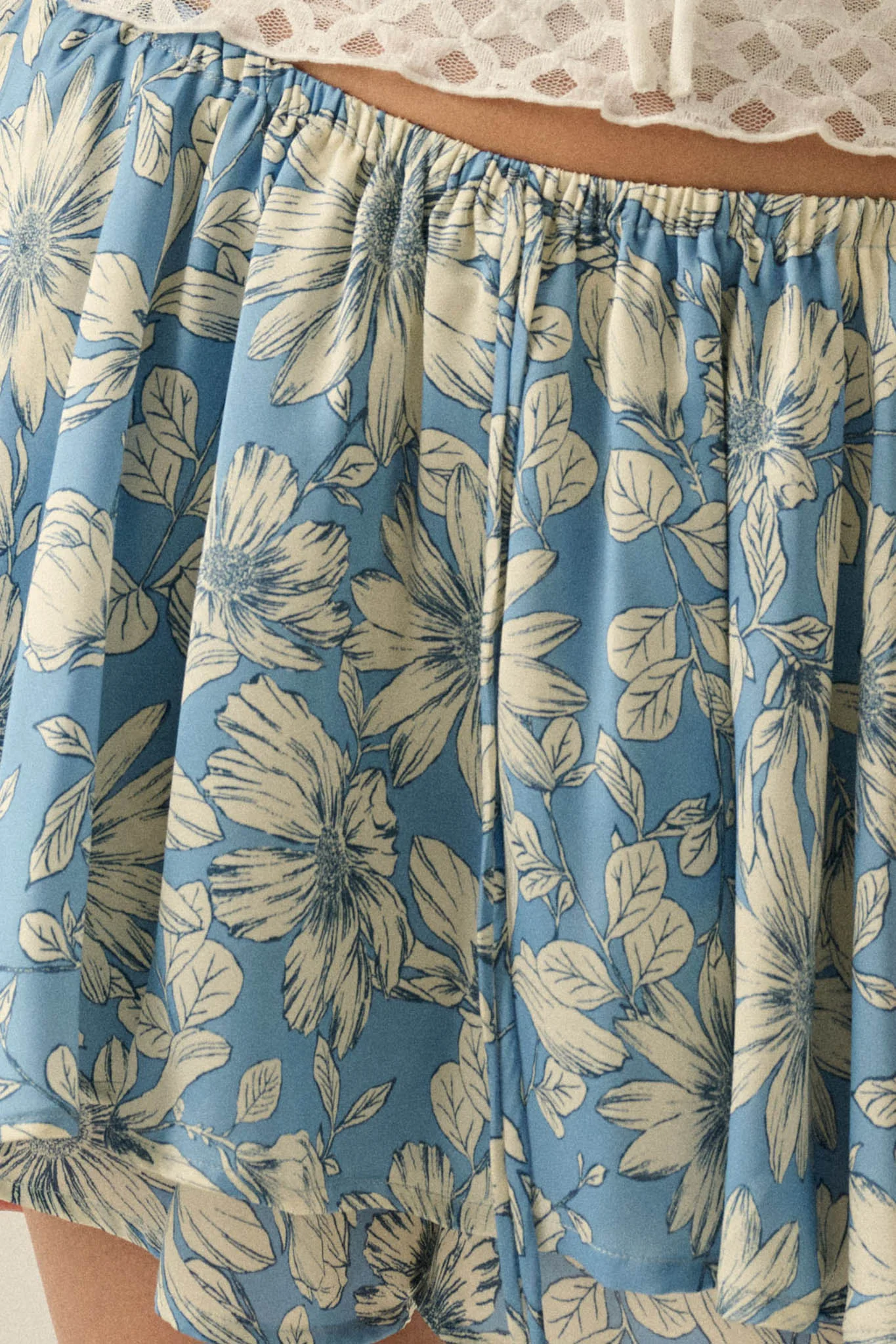 Dancing Daisies Floral Satin Drawstring Mini Skort - Image 10