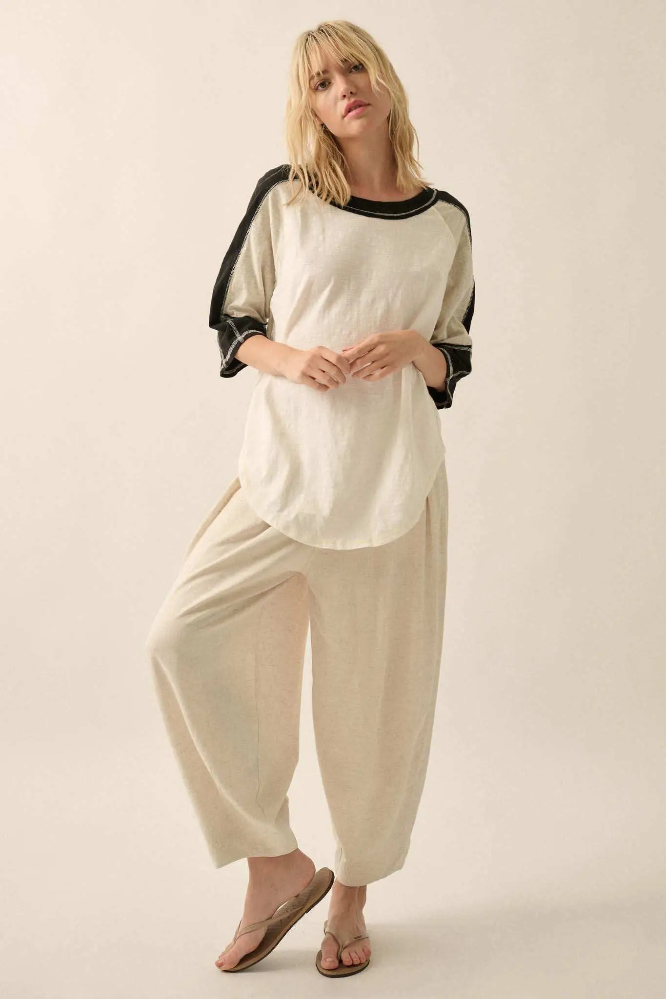 Easy Fit Colorblock Raw-Edge Oversize Raglan Tee - Image 5