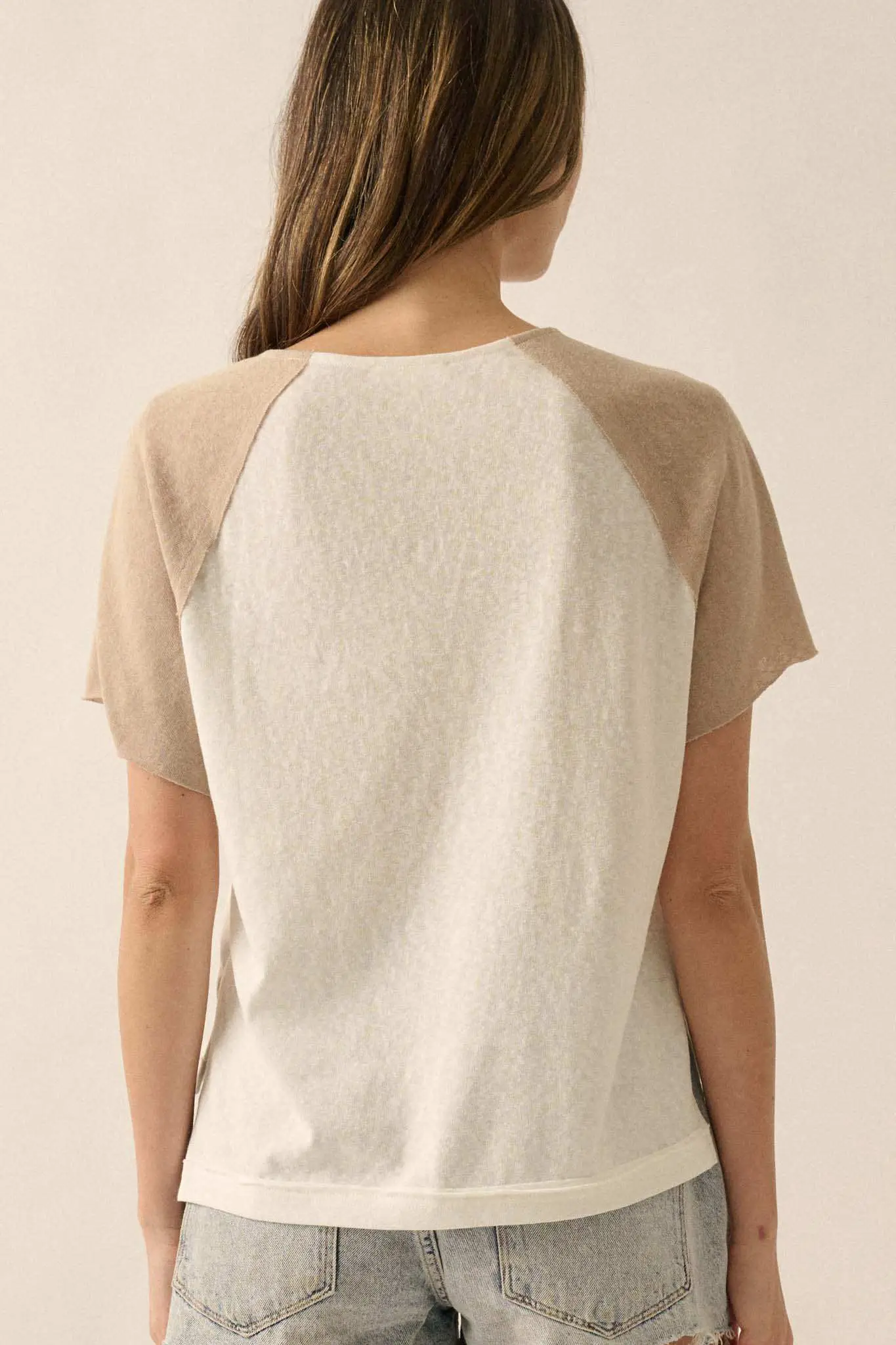 Easy Fit Cropped Raw-Edge Henley Raglan Tee - Image 18