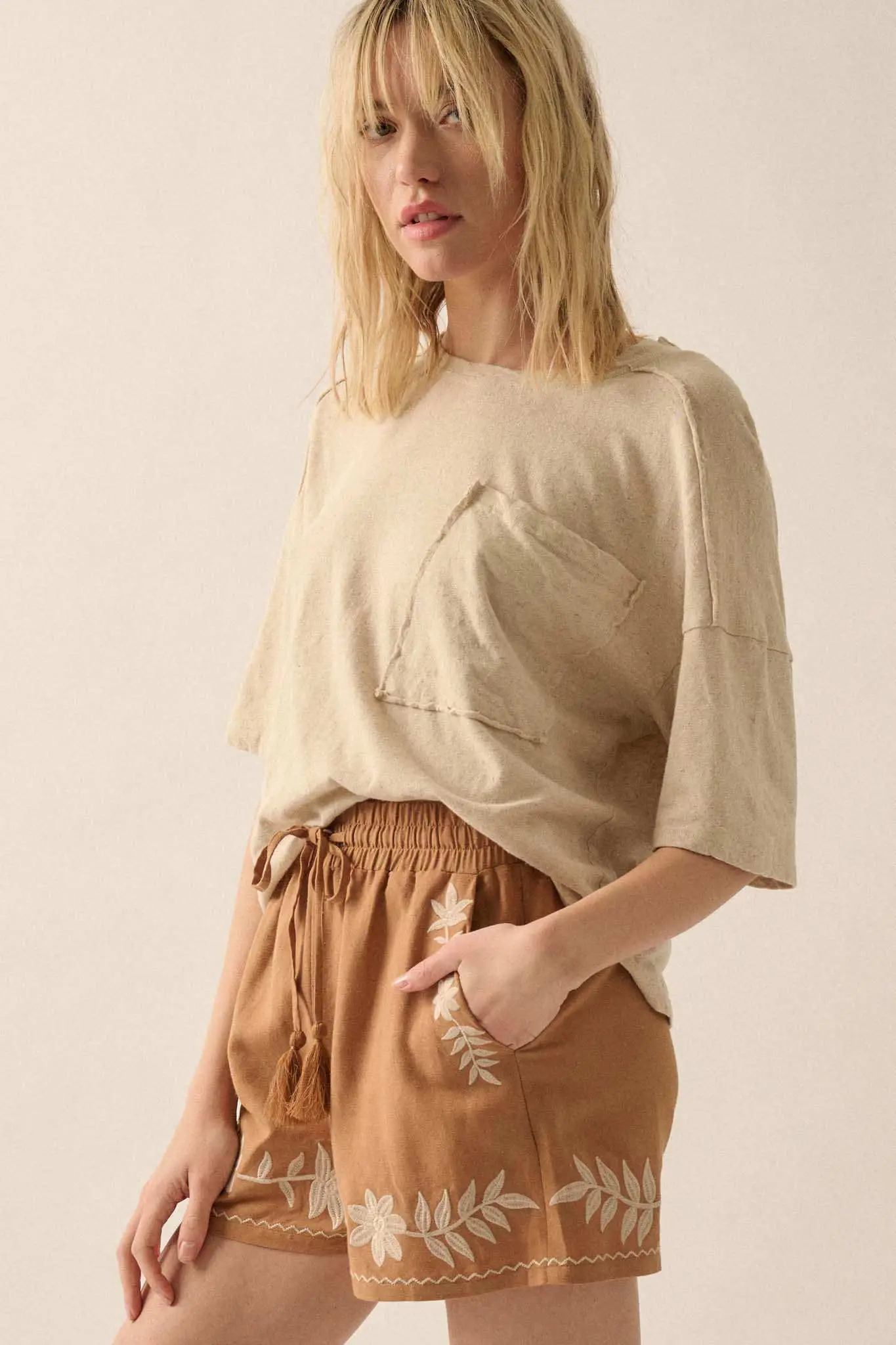 Easy Fit Raw-Edge Loose-Fit Pocket Tee - Image 5