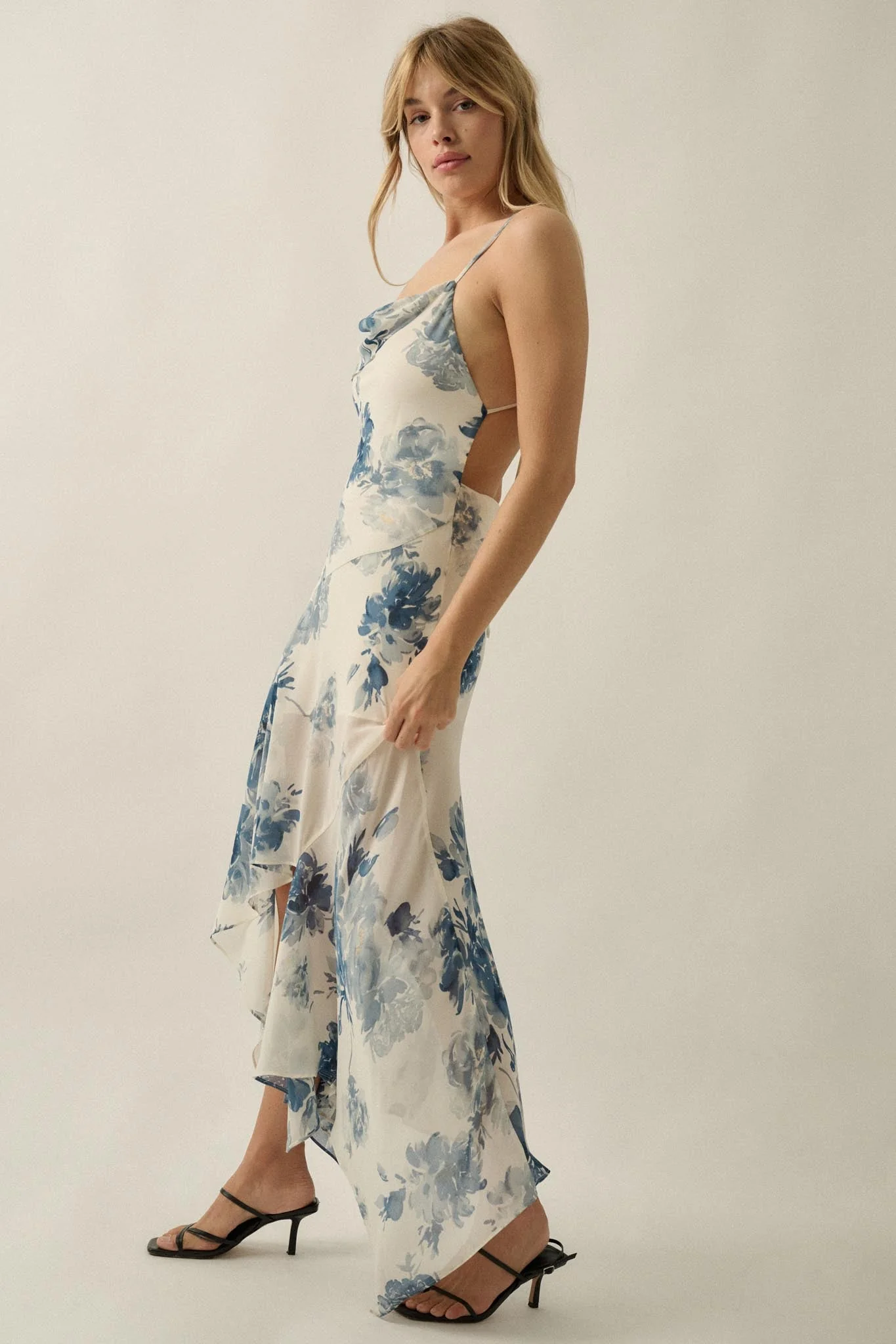 Elegant Beauty Floral Chiffon Open-Back Maxi Dress - Image 6