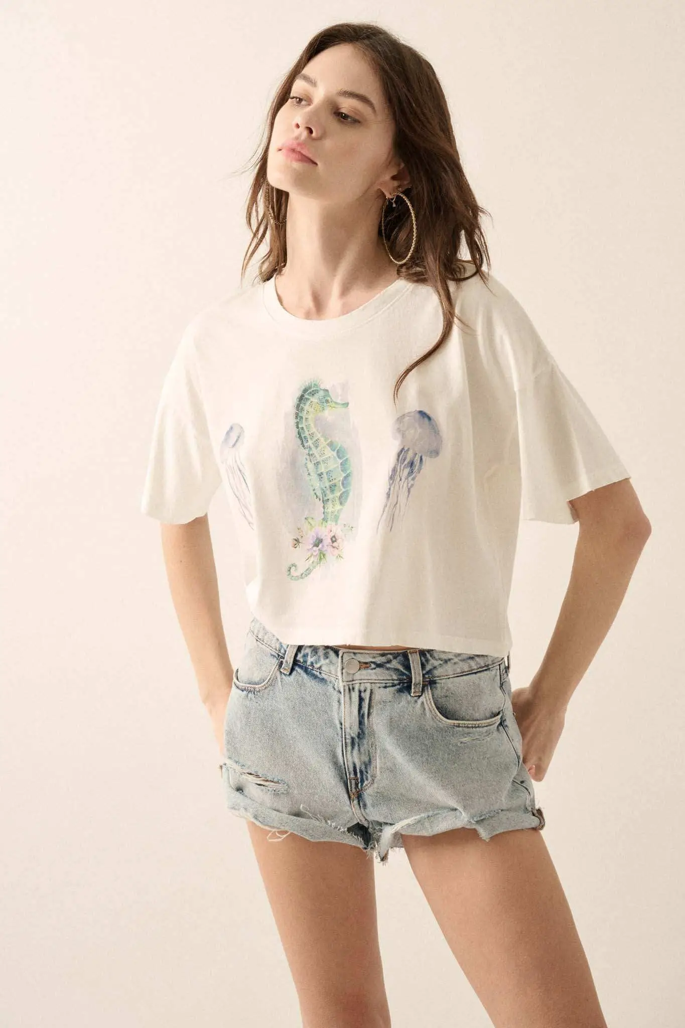 Enchanted Cove Cropped Seahorse Graphic Tee - Image 5
