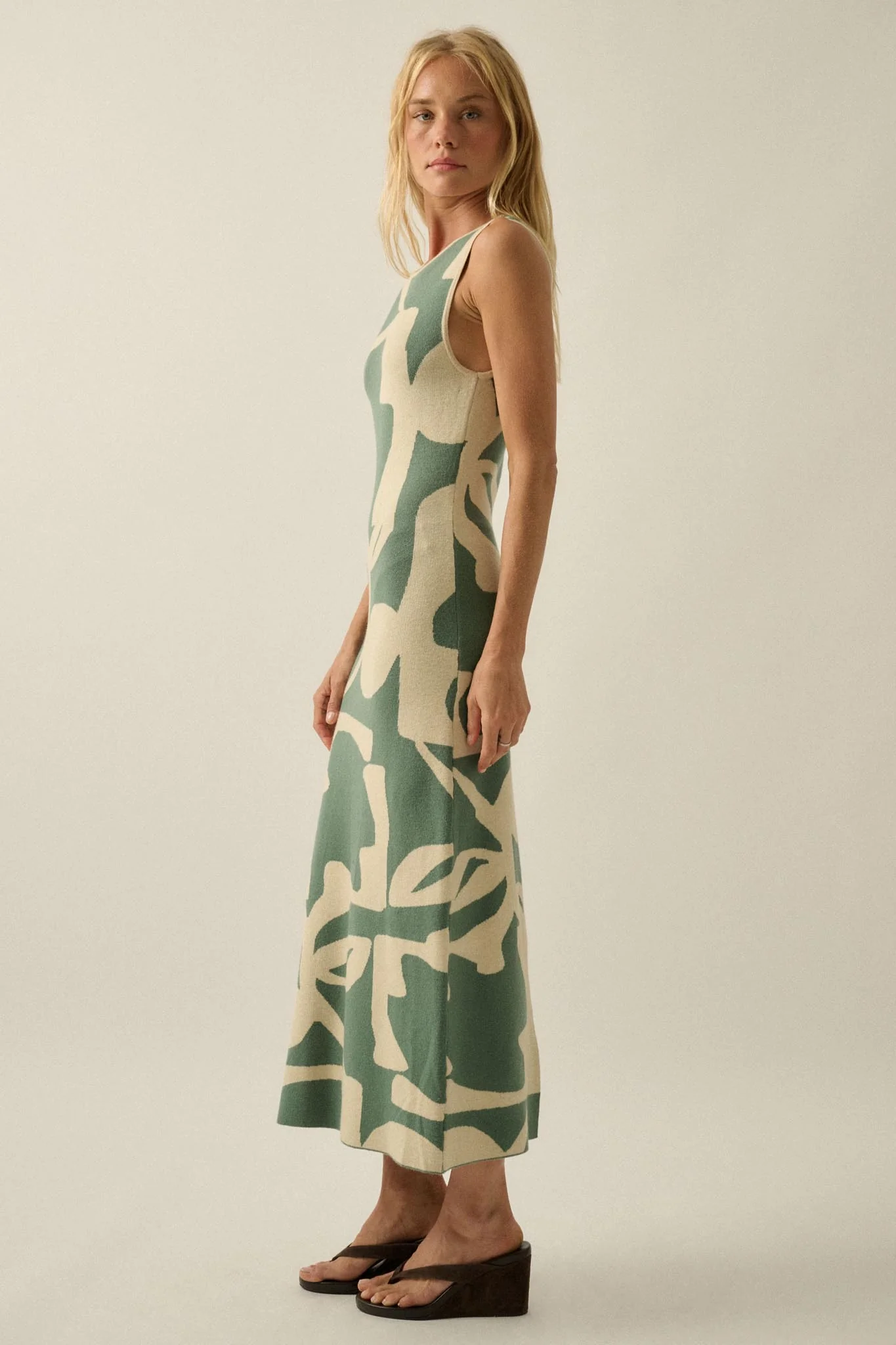 Fantastic Flora Floral Jacquard Midi Sweater Dress - Image 11