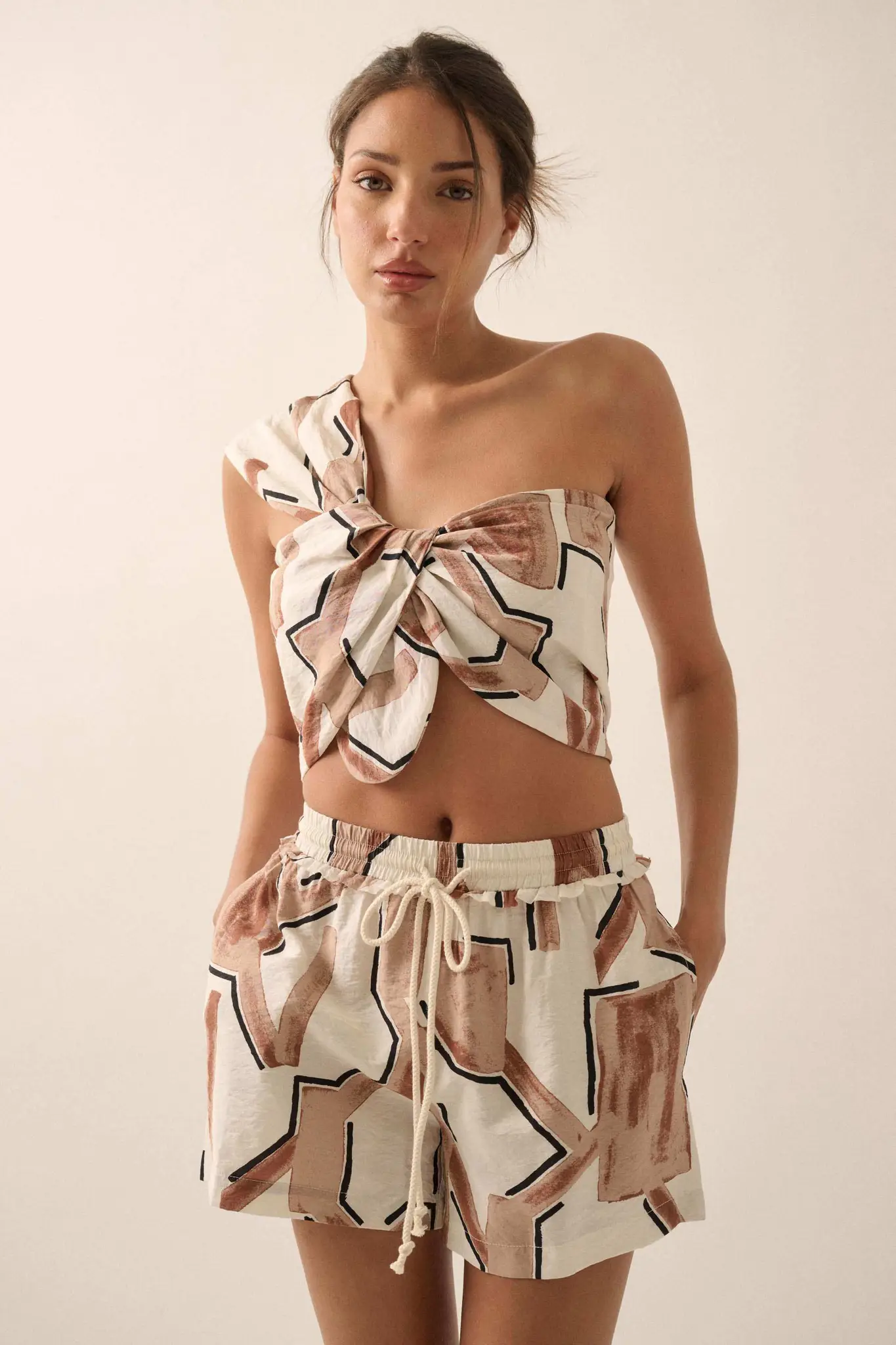 Faraway Places Abstract-Print Drawstring Shorts - Image 13