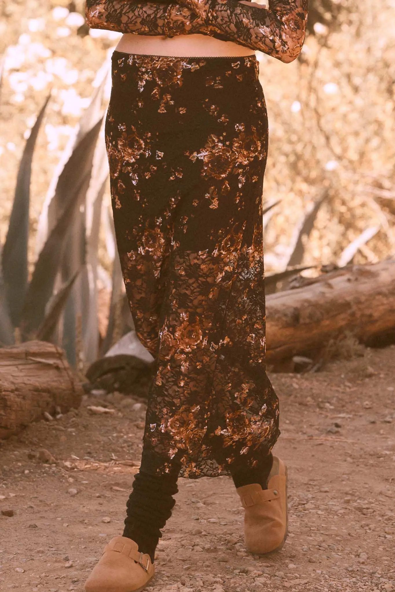 Fields of Gold Floral-Print Lace Maxi Skirt - Image 2