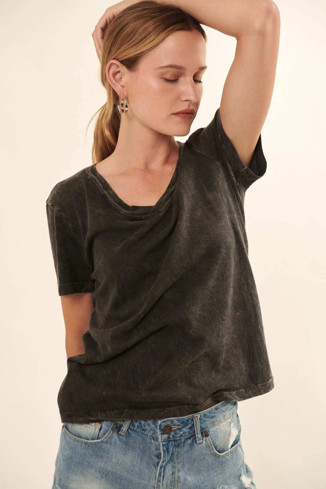 Forever Fave Vintage-Wash Cotton V-Neck Tee - Image 7