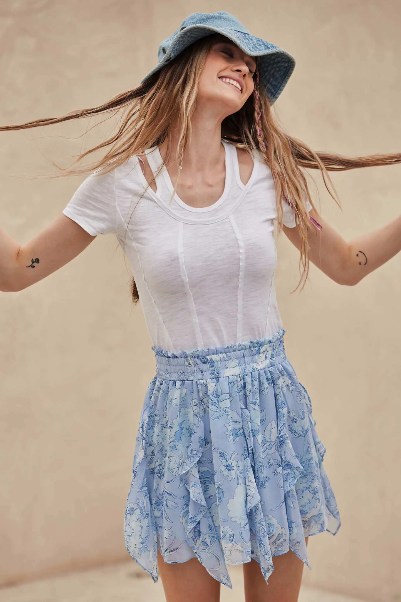 Fresh Fantasy Ruffled Floral Chiffon Mini Skirt - Image 3