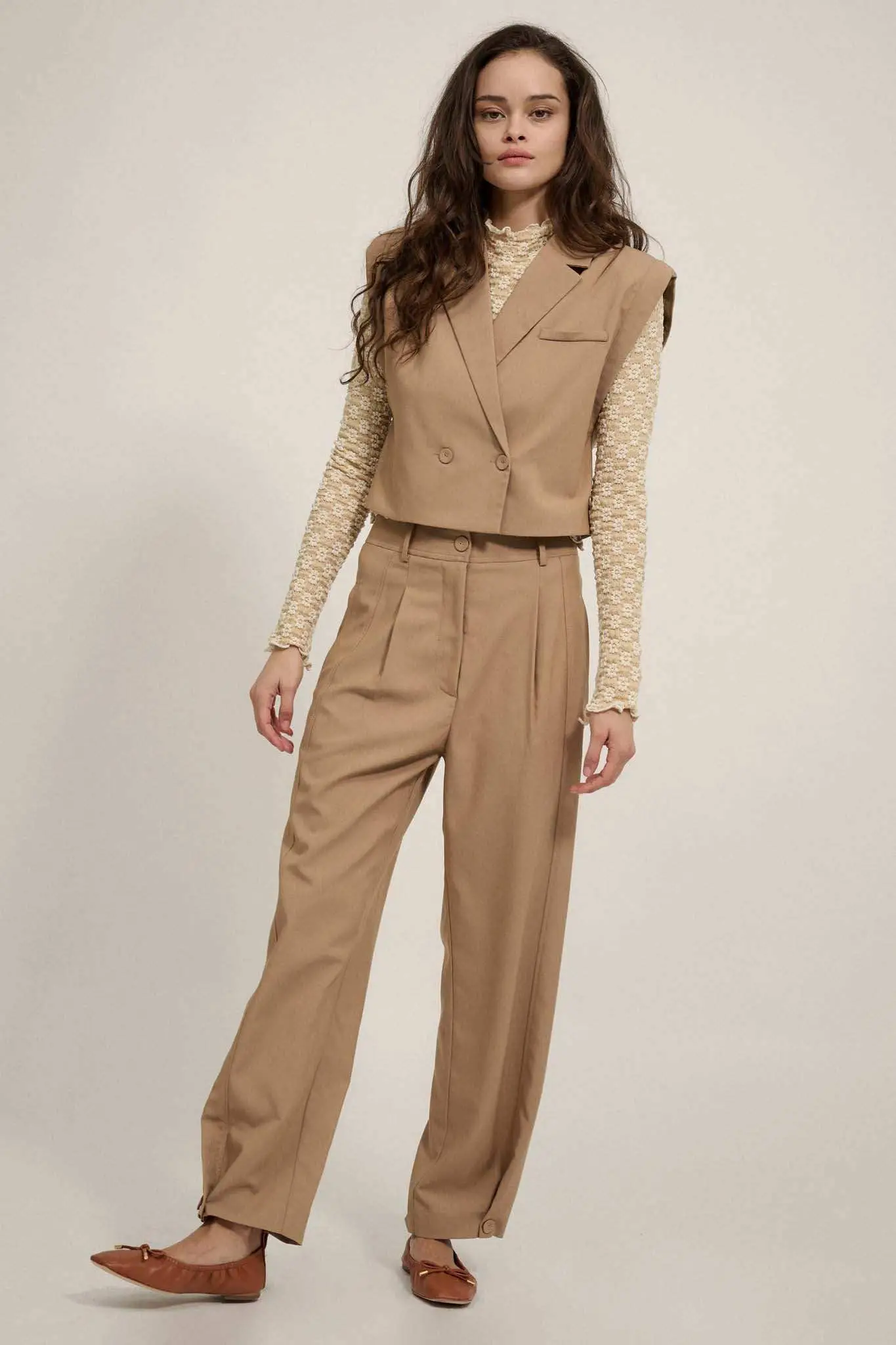 Future Proof Cropped Sleeveless Blazer - Image 12