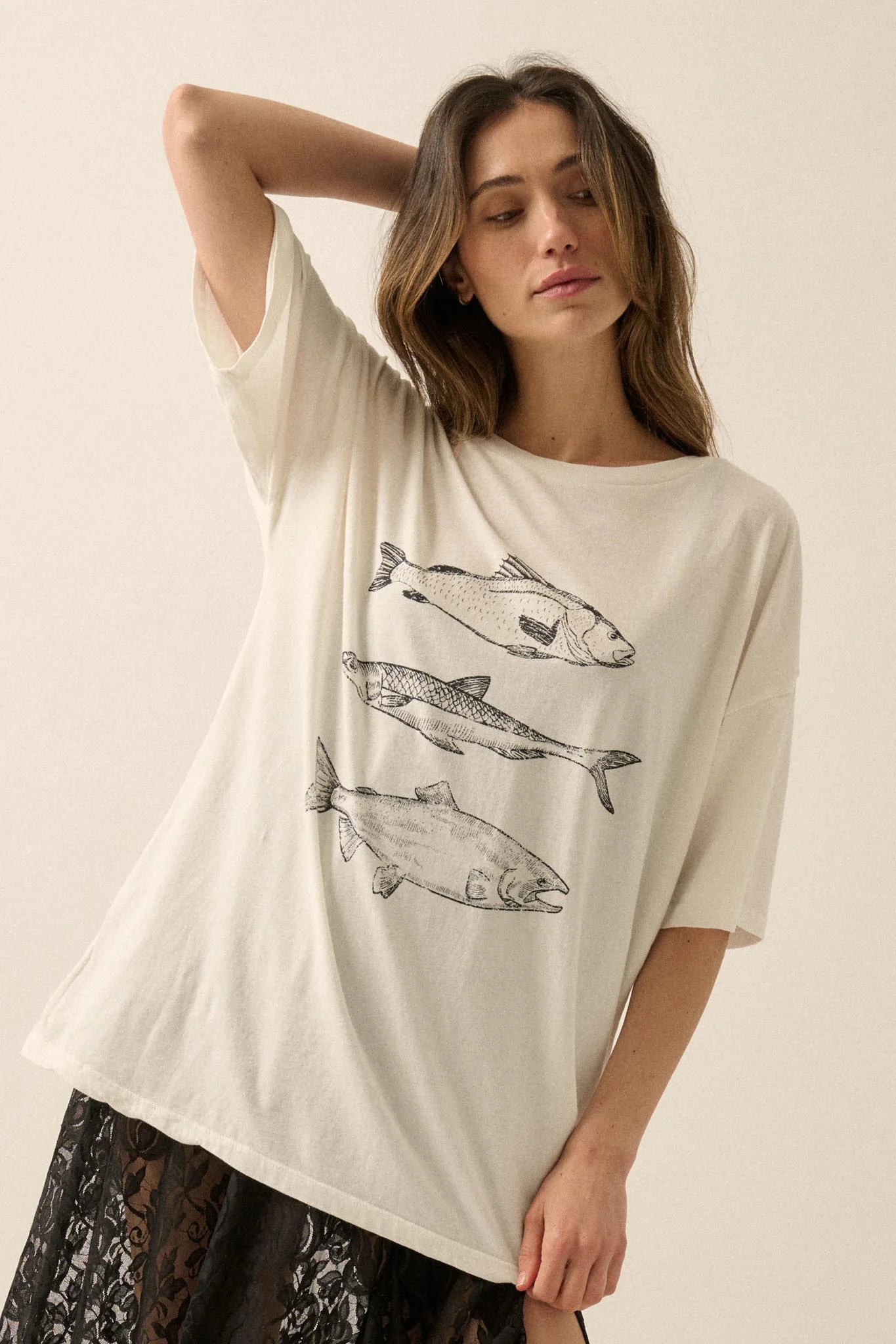 Go Fish Vintage-Print Oversize Graphic Tee - Image 4
