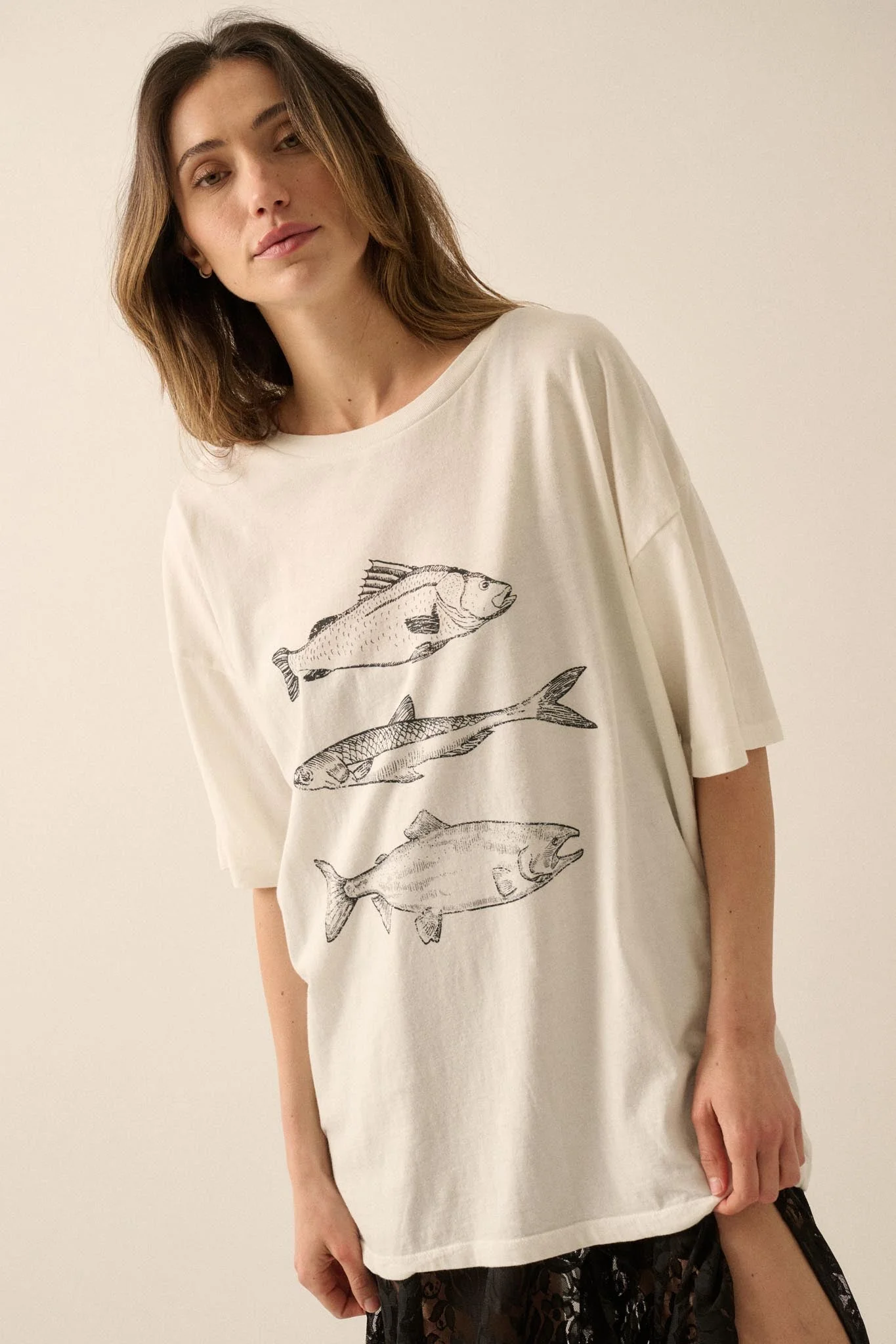 Go Fish Vintage-Print Oversize Graphic Tee - Image 5
