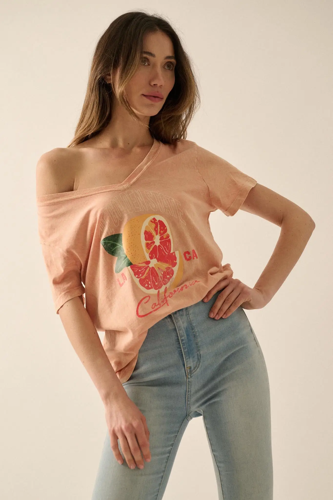 Golden State Grapefruit V-Neck Graphic Tee - Image 4
