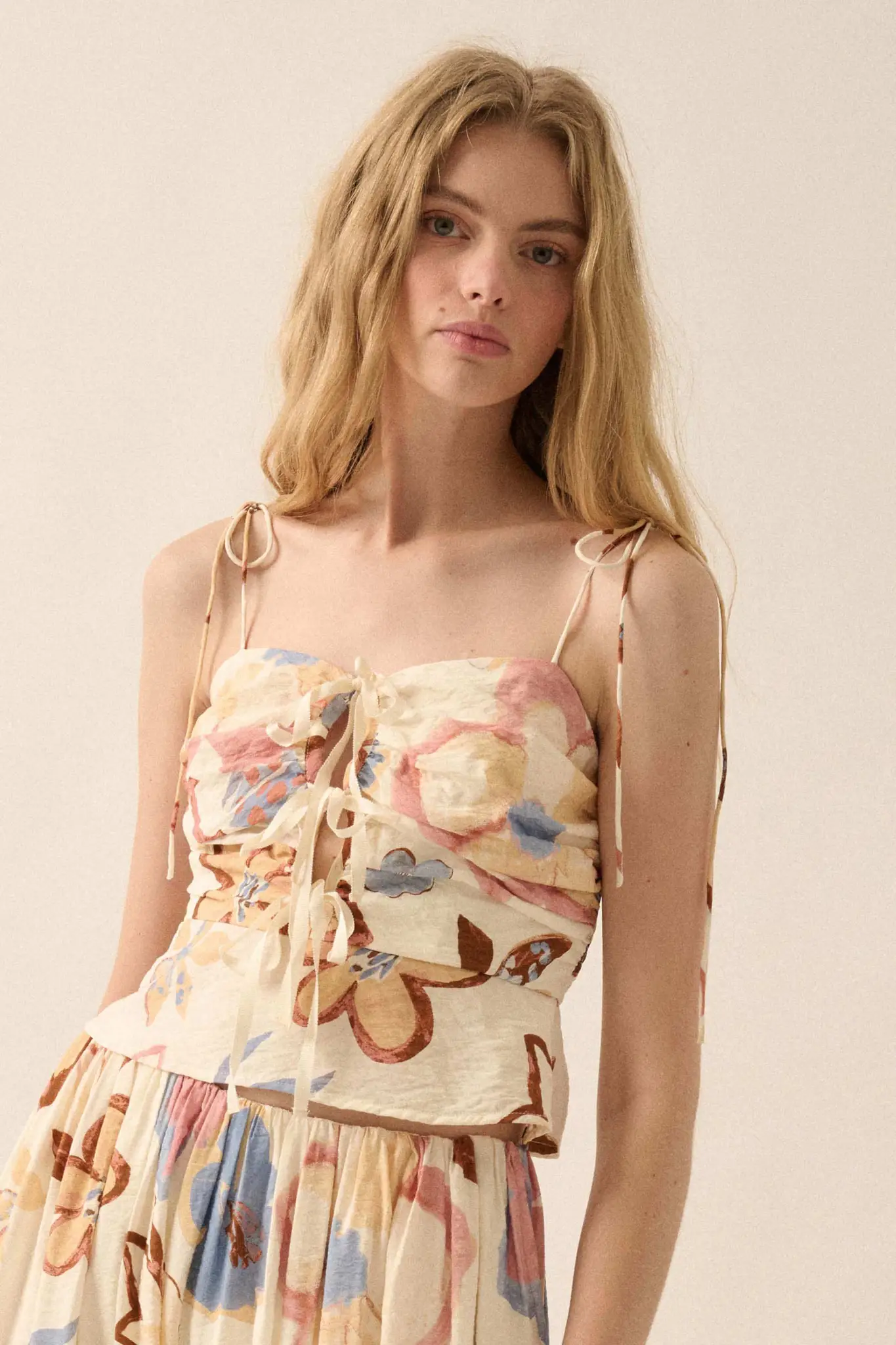 Grow On Textured Floral Cropped Tie-Front Cami Top - Image 10