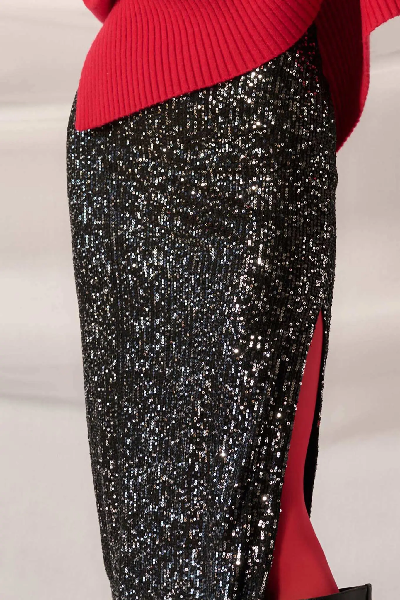 Heart of Glass Sequin Pencil Skirt - Image 4