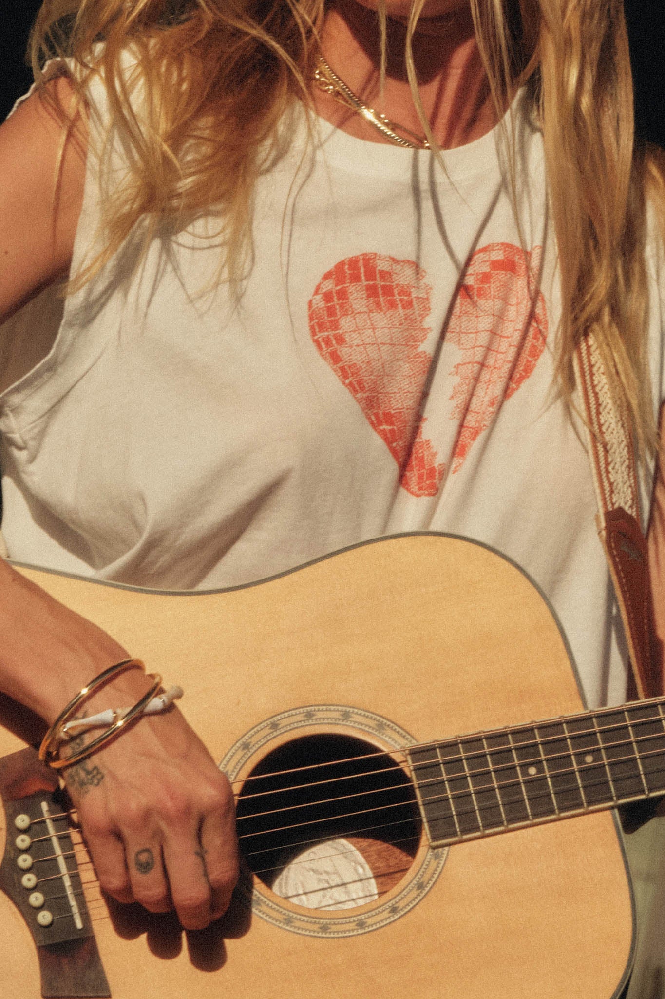 Heartbreak Disco Vintage Sleeveless Graphic Tee - Image 2
