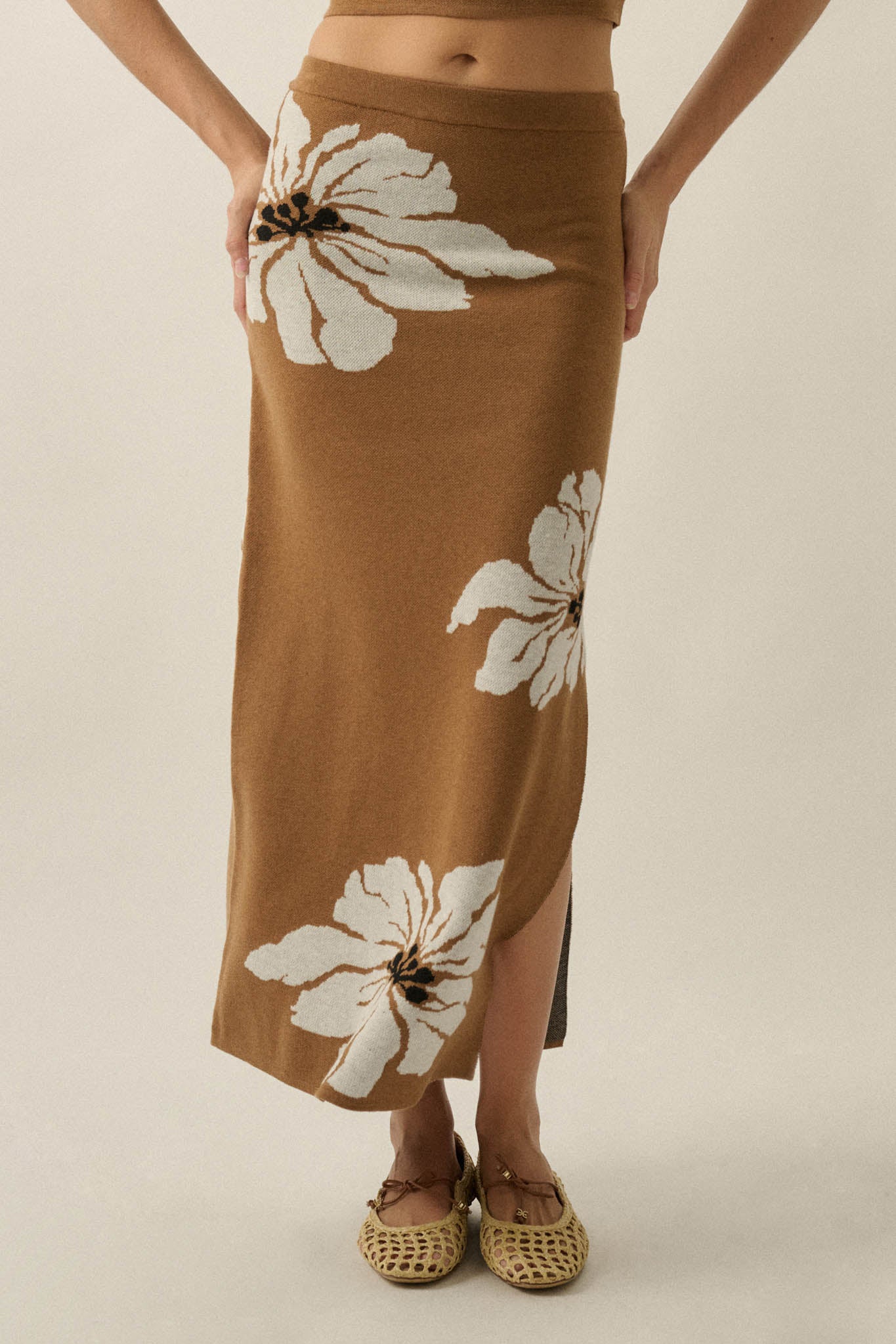 Hibiscus Blooms Floral Jacquard-Knit Maxi Skirt - Image 10