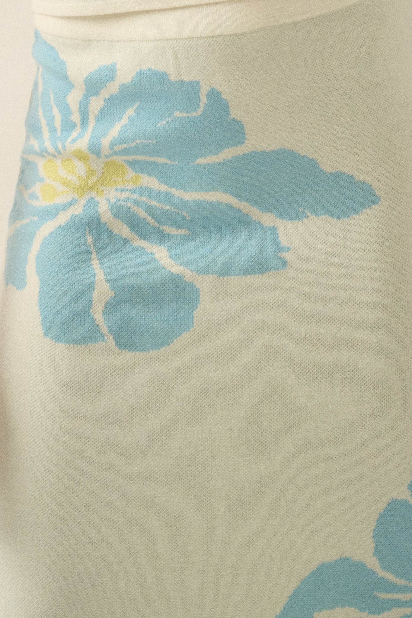 Hibiscus Blooms Floral Jacquard-Knit Maxi Skirt - Image 5
