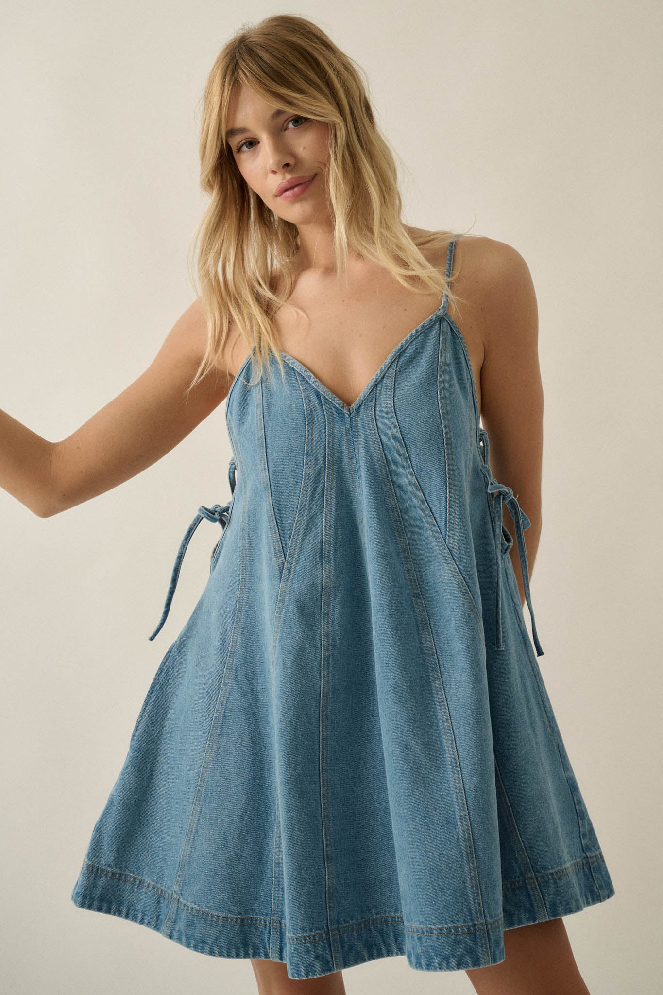 Jean Queen Denim Contrast-Stitch Trapeze Mini Dress - Image 11