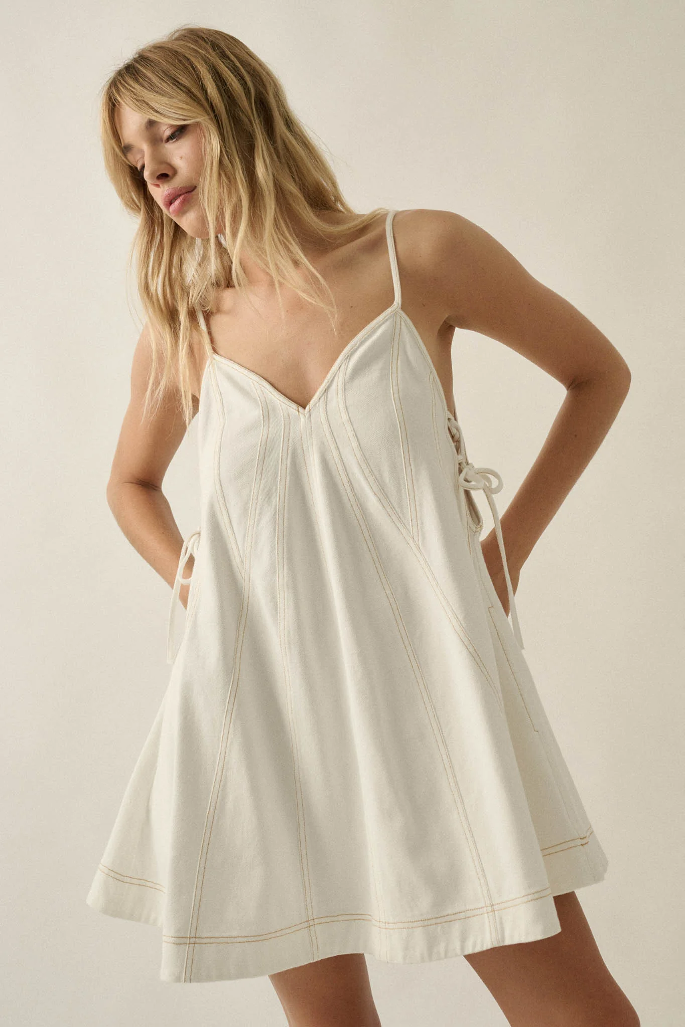 Jean Queen Denim Contrast-Stitch Trapeze Mini Dress - Image 5