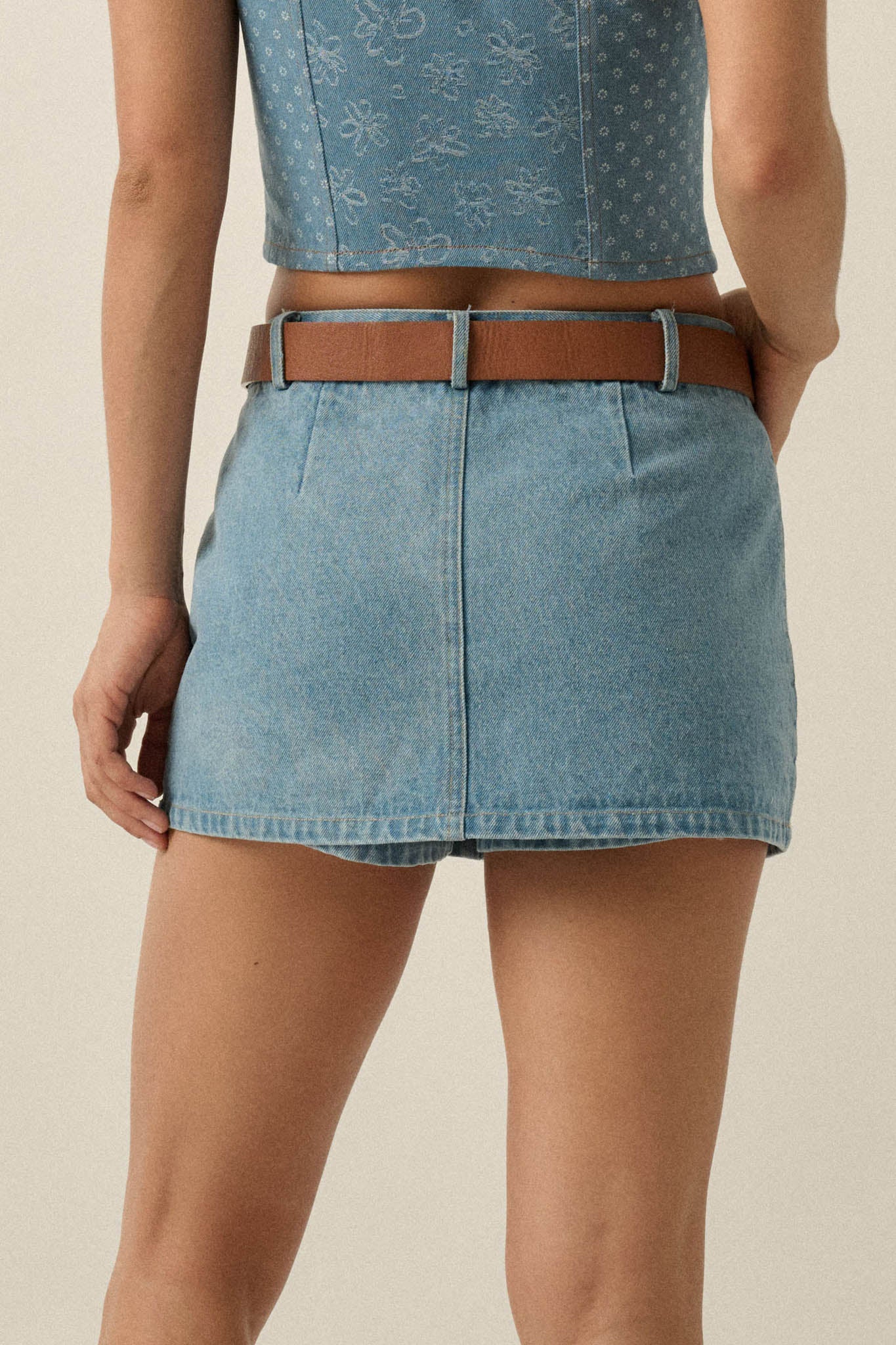 Jean Scene Low-Rise Denim Mini Skort - Image 6