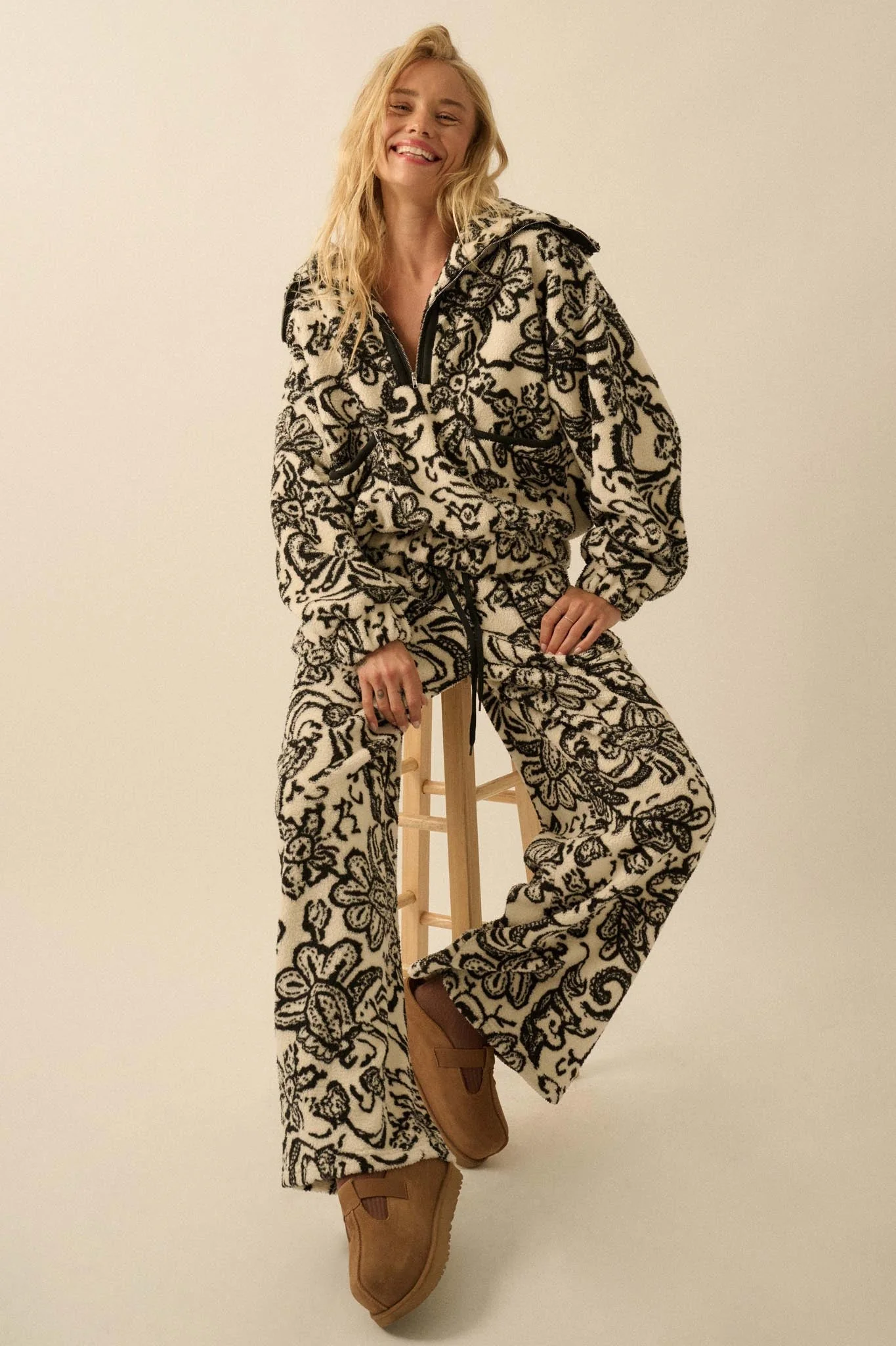 Just A Dream Paisley Fleece Wide-Leg Pants - Image 4