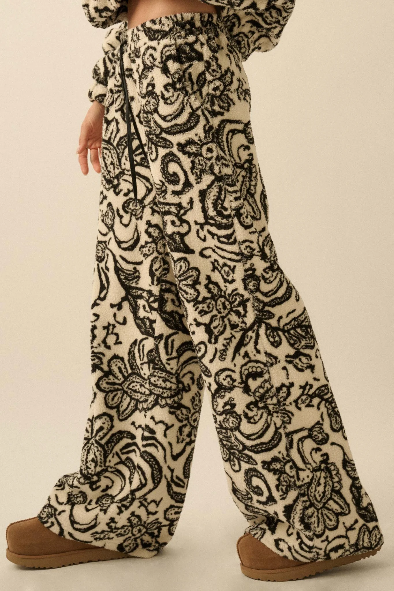 Just A Dream Paisley Fleece Wide-Leg Pants - Image 5