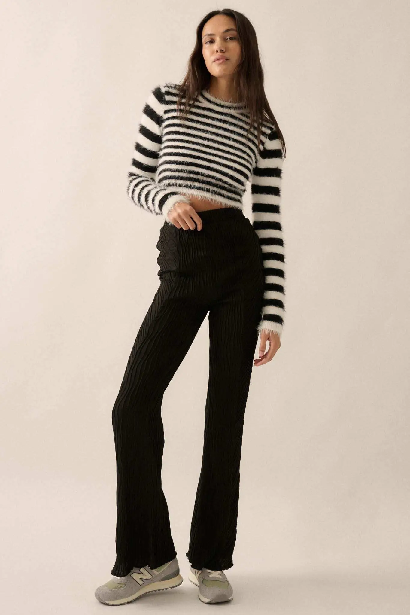 Just Flow With It Wavy Ribbed-Knit Flare Pants - Image 10