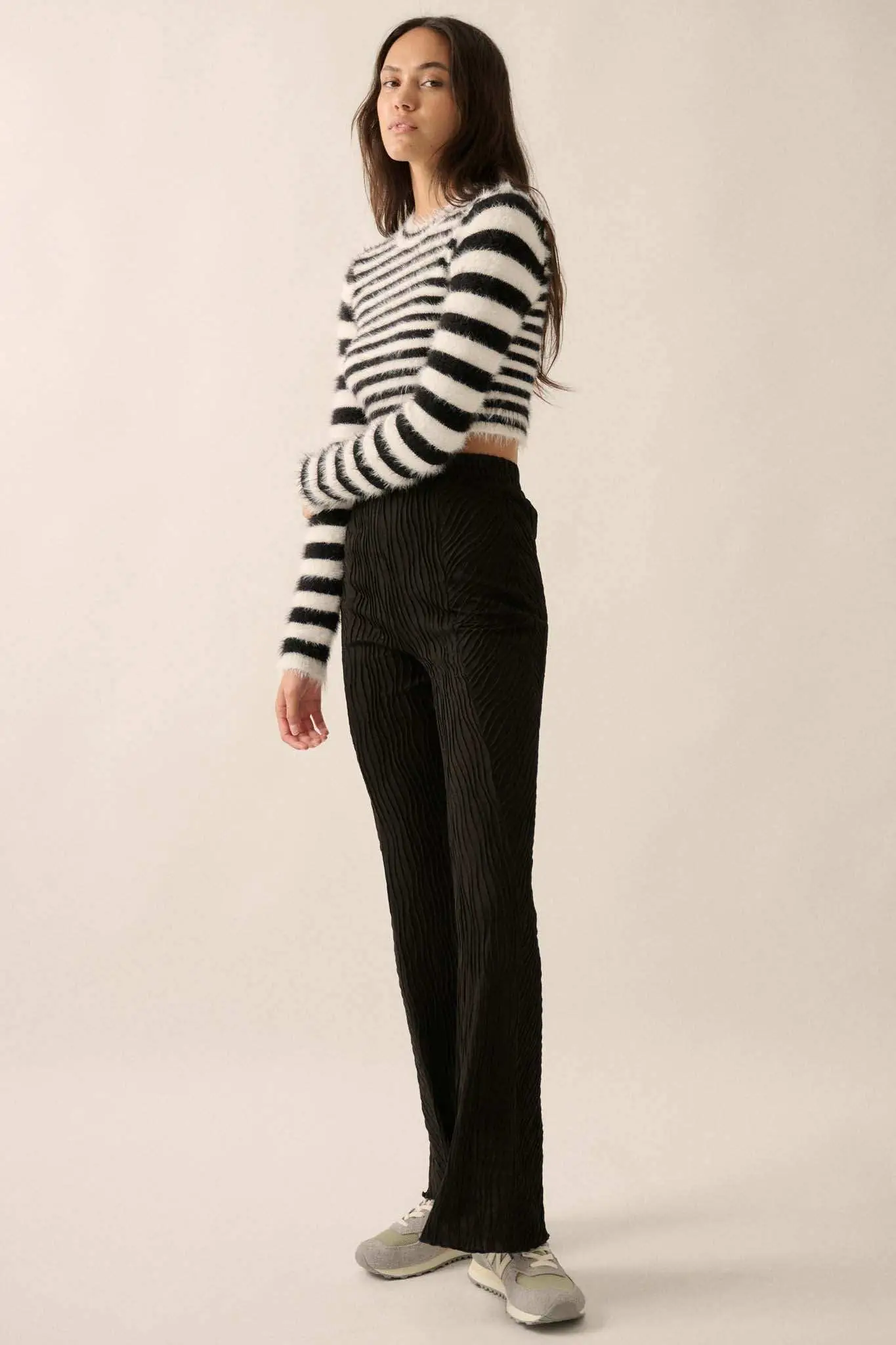 Just Flow With It Wavy Ribbed-Knit Flare Pants - Image 14