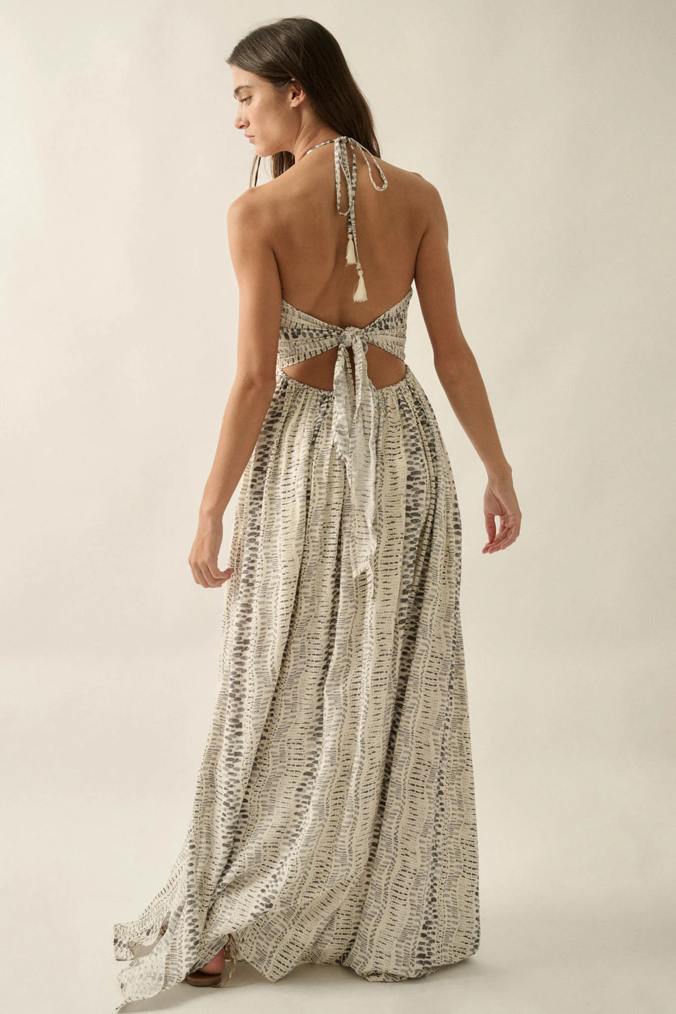Just Wander Abstract-Print Tie-Back Halter Maxi Dress - Image 9