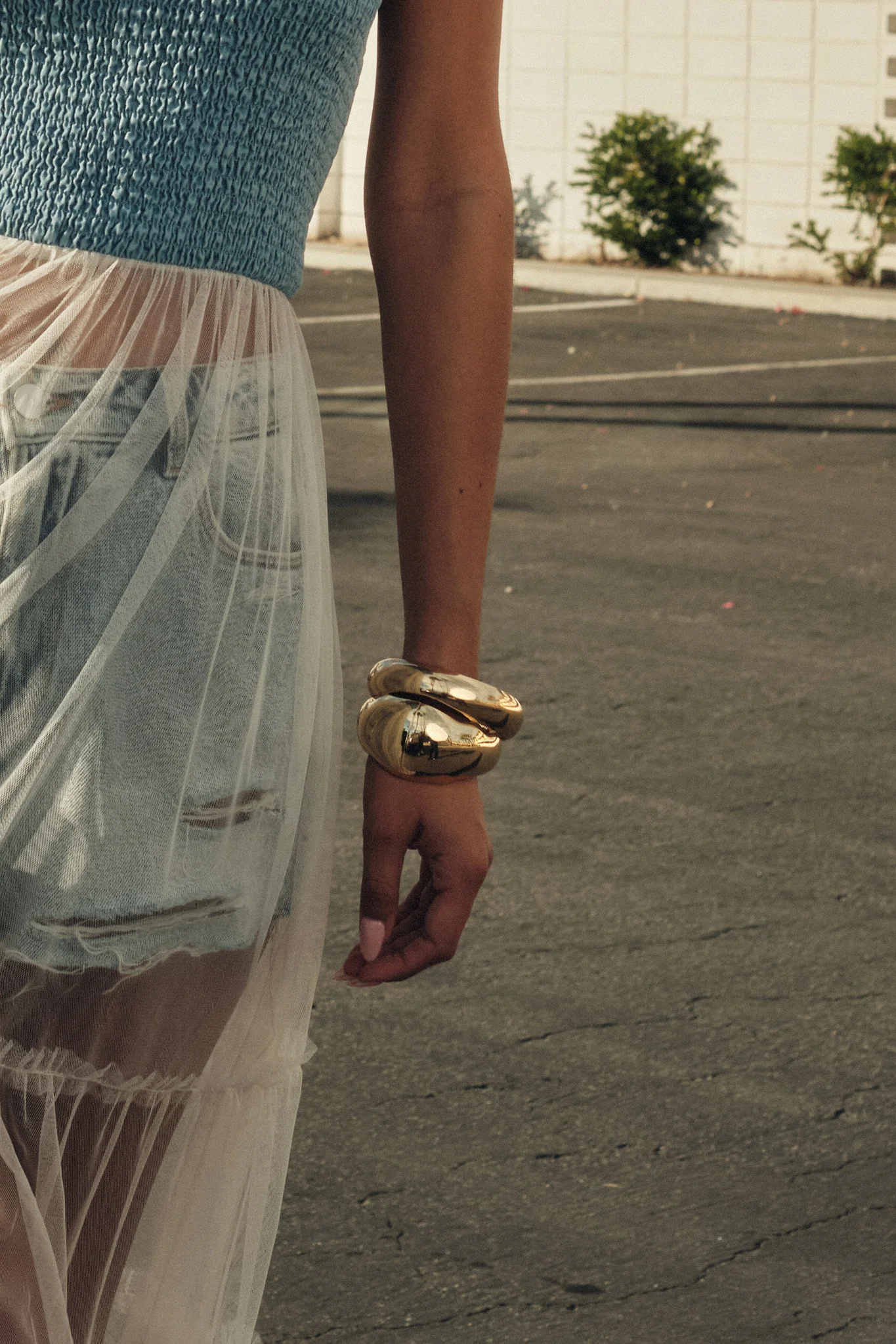 La Brea Warped Gold Hinge Bangle Bracelet - Image 2
