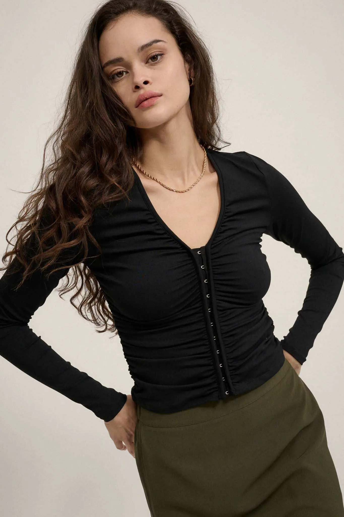 Lifted Fit Ruched Hook-Front Long-Sleeve Top - Image 4